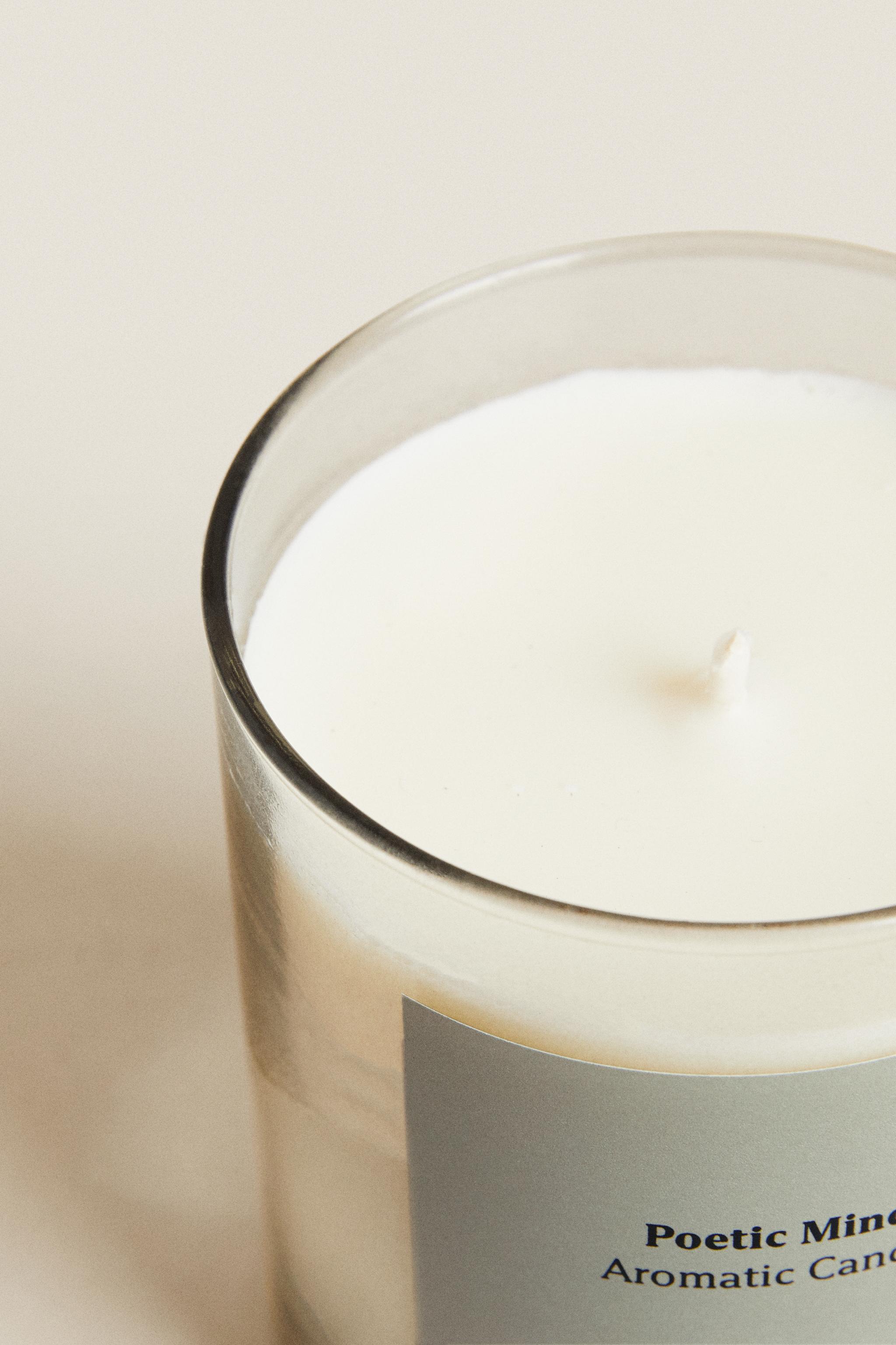 (200 G) POETIC MIND SCENTED CANDLE