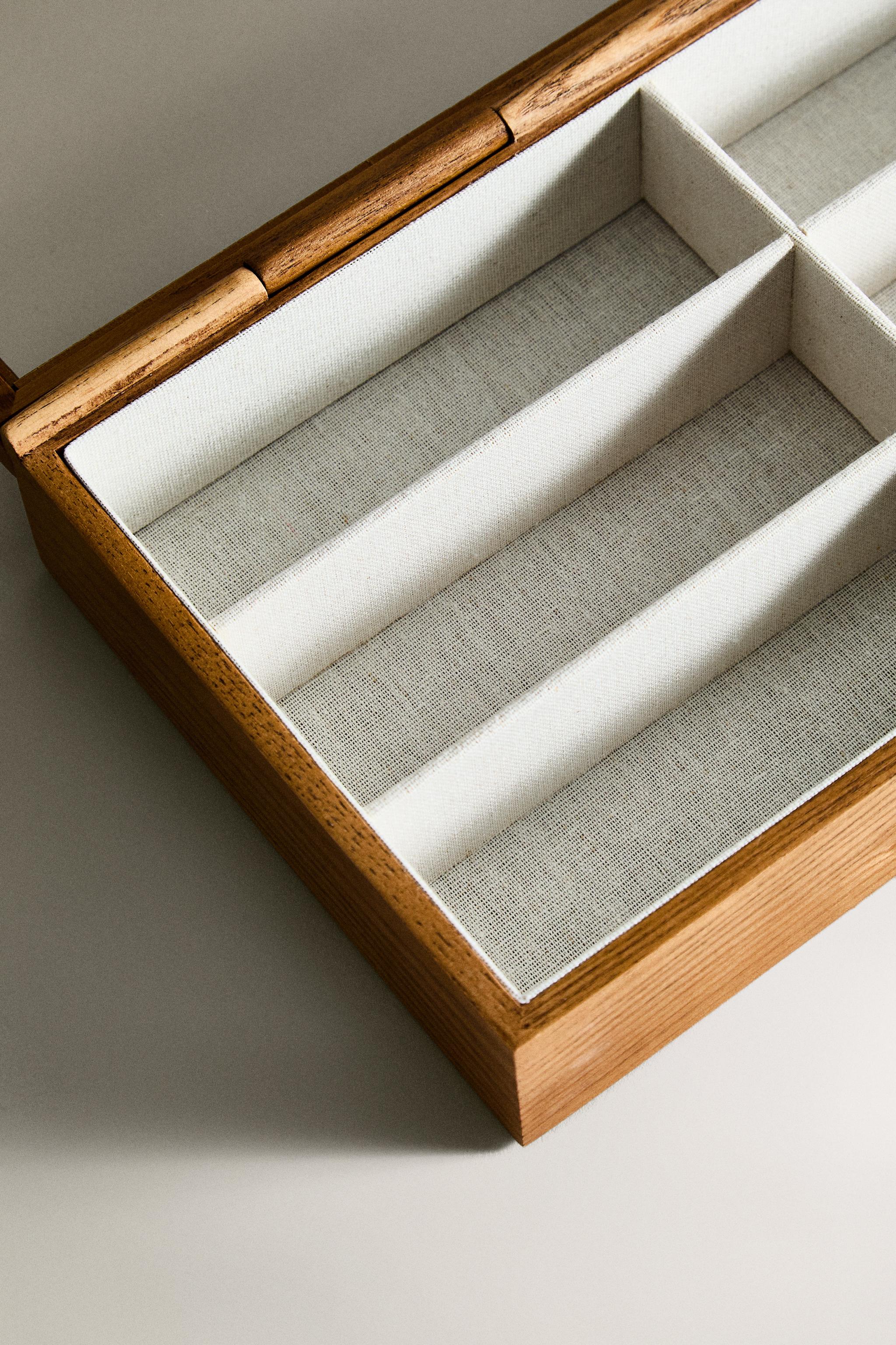 WOODEN JEWELRY AND GLASSES STORAGE BOX