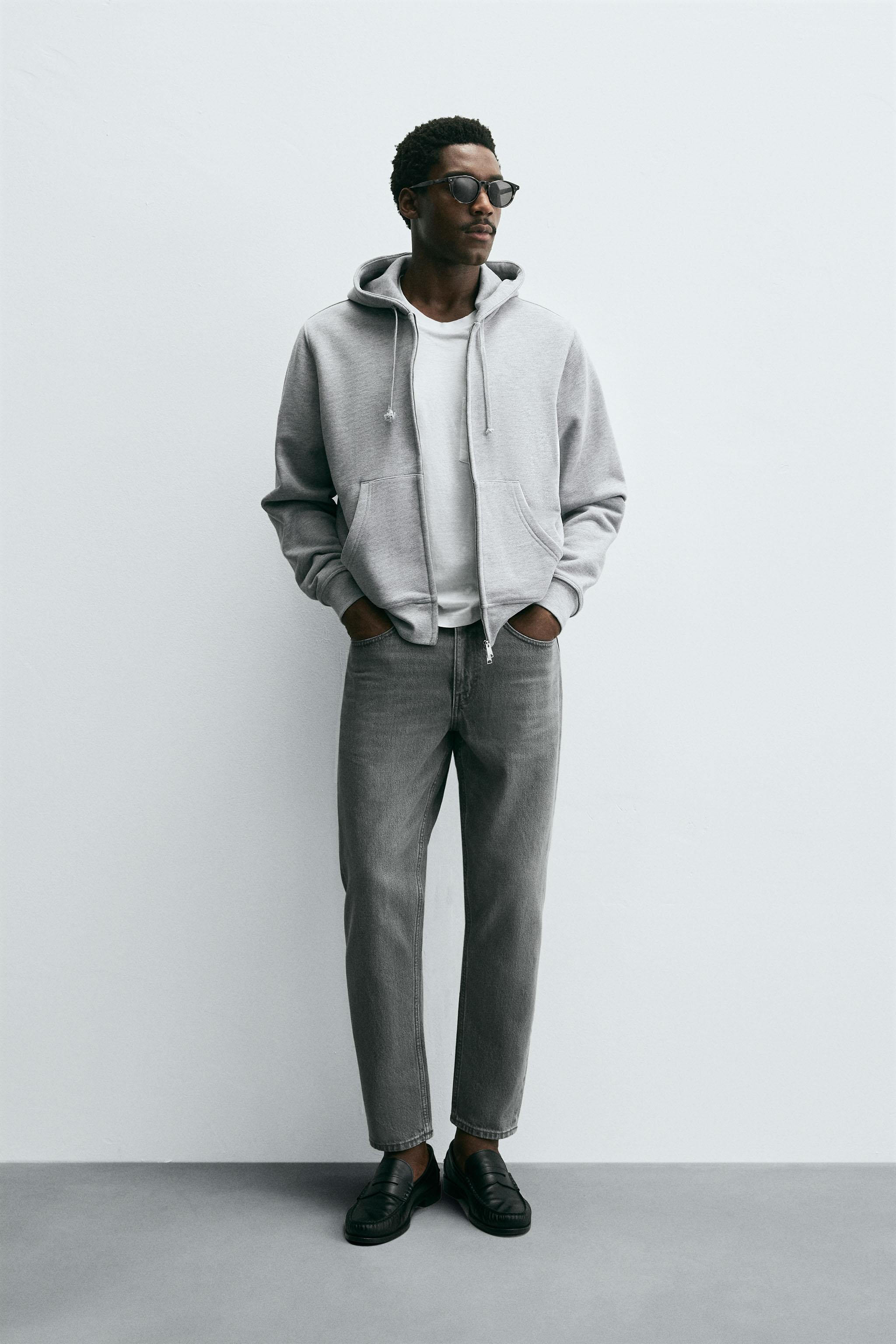 SLIM TAPERED FIT JEANS