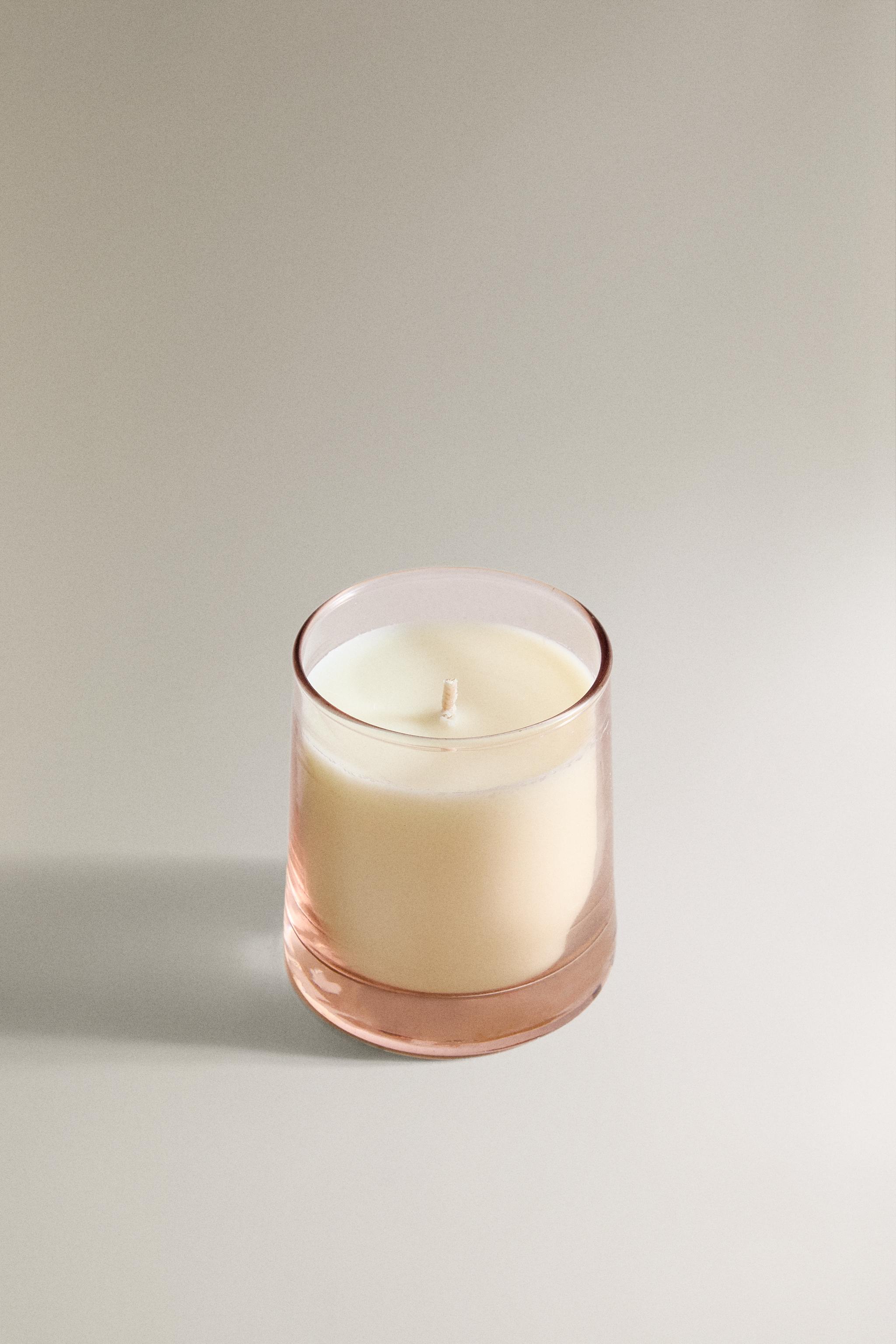 (180 G) MUSKY LILY SCENTED CANDLE