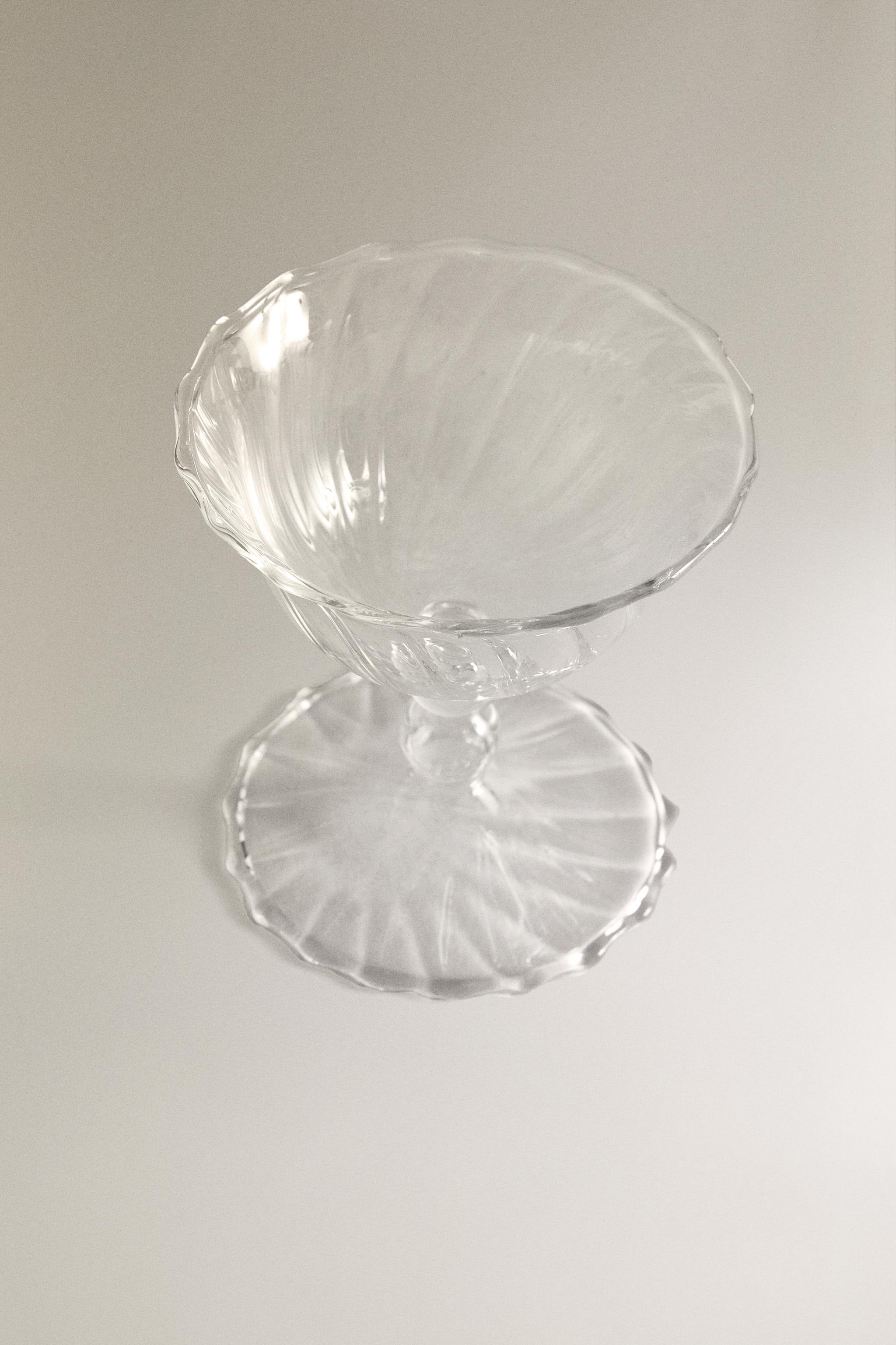 WAVY BOROSILICATE SHOT GLASS