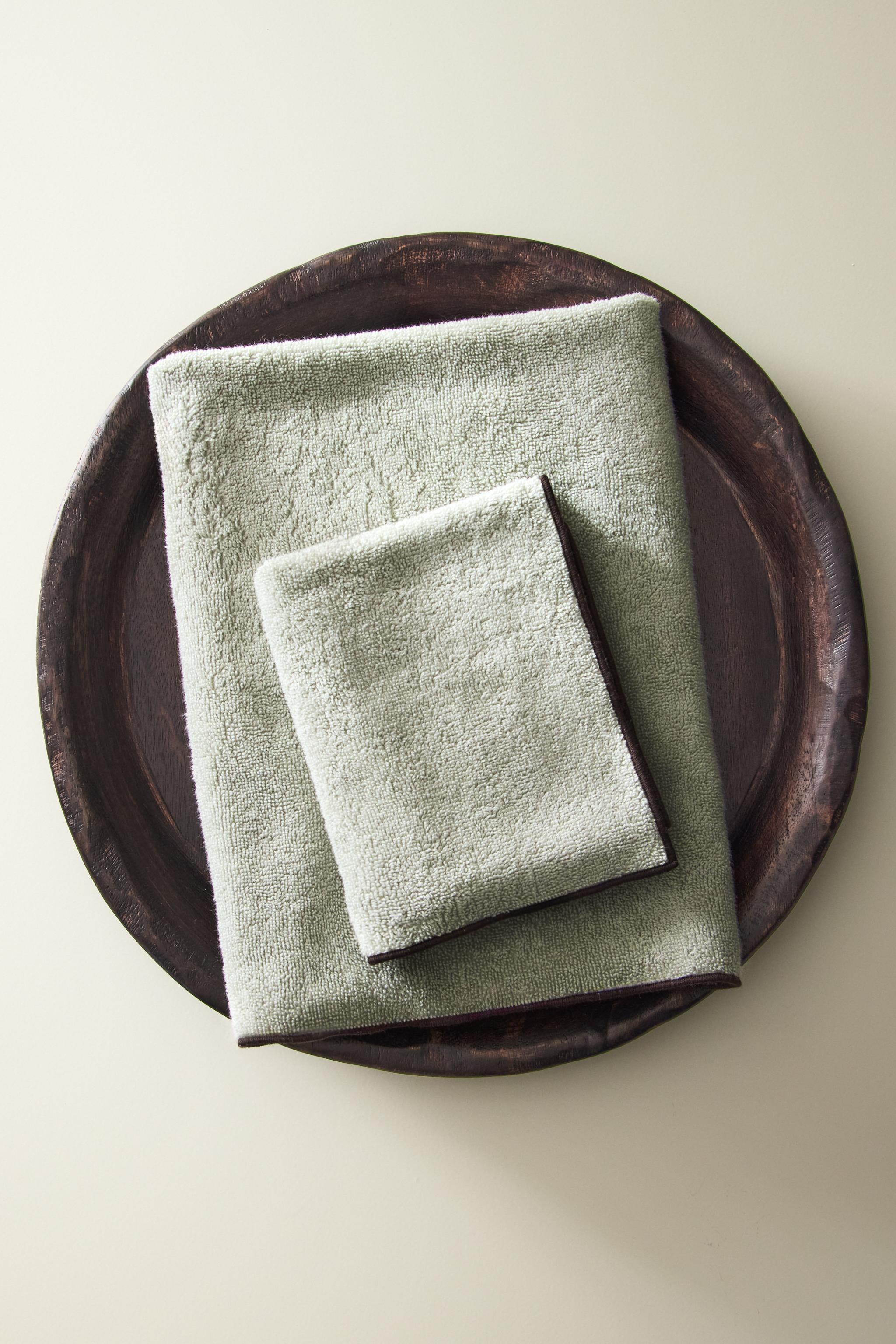 OVERLOCK COTTON BATH TOWEL