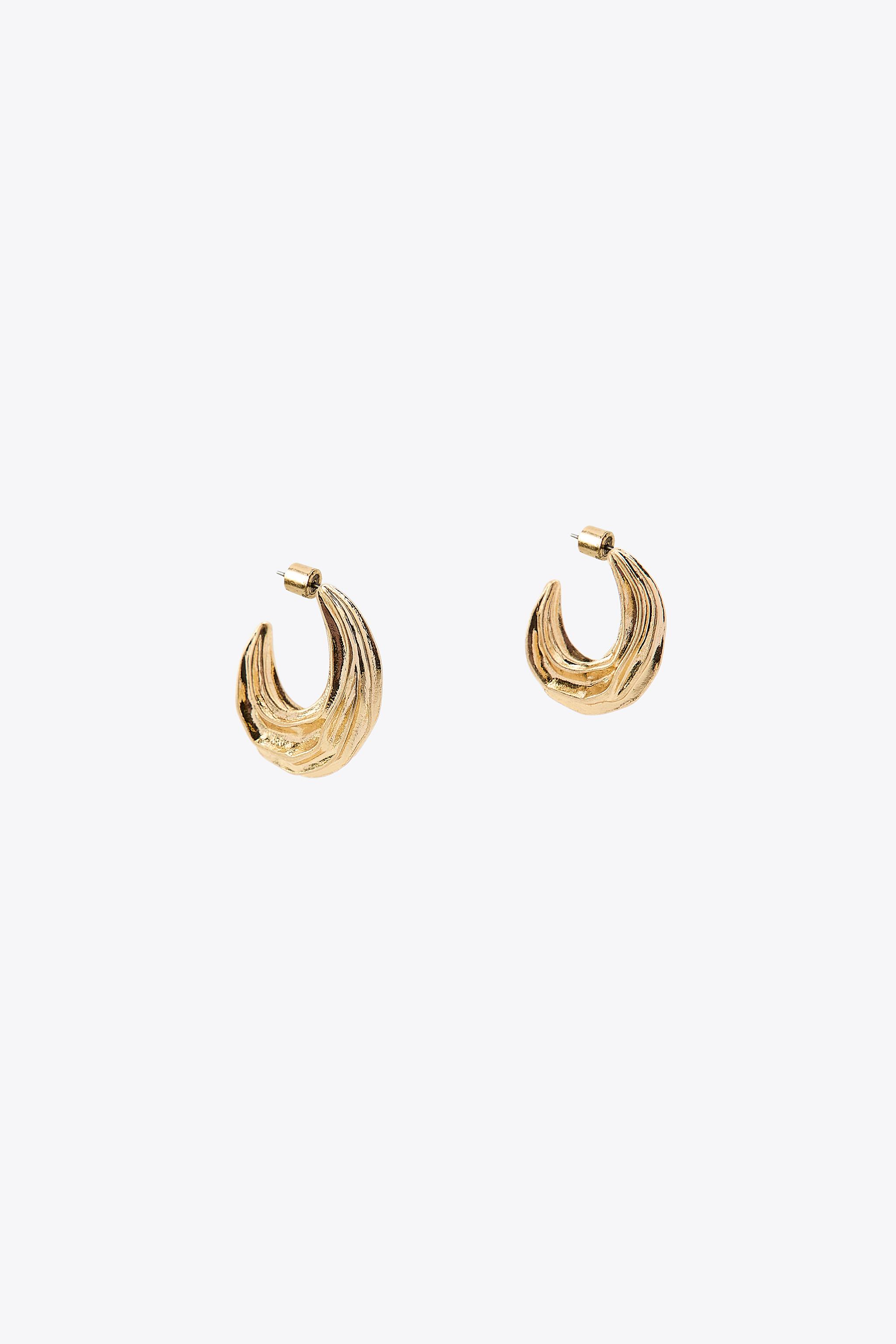 TEXTURED MEDIUM HOOP EARRINGS