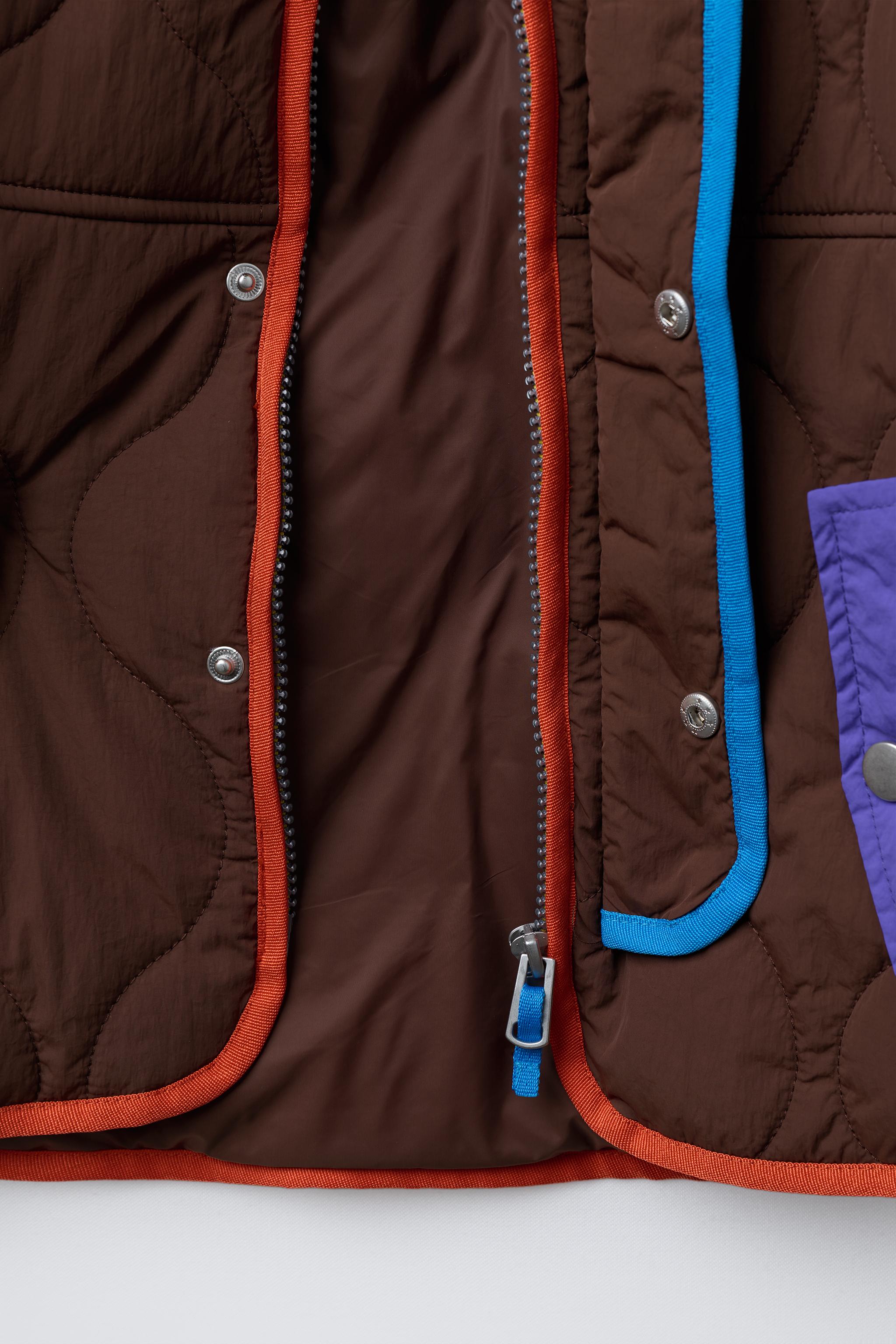 CONTRASTING DETAILS JACKET