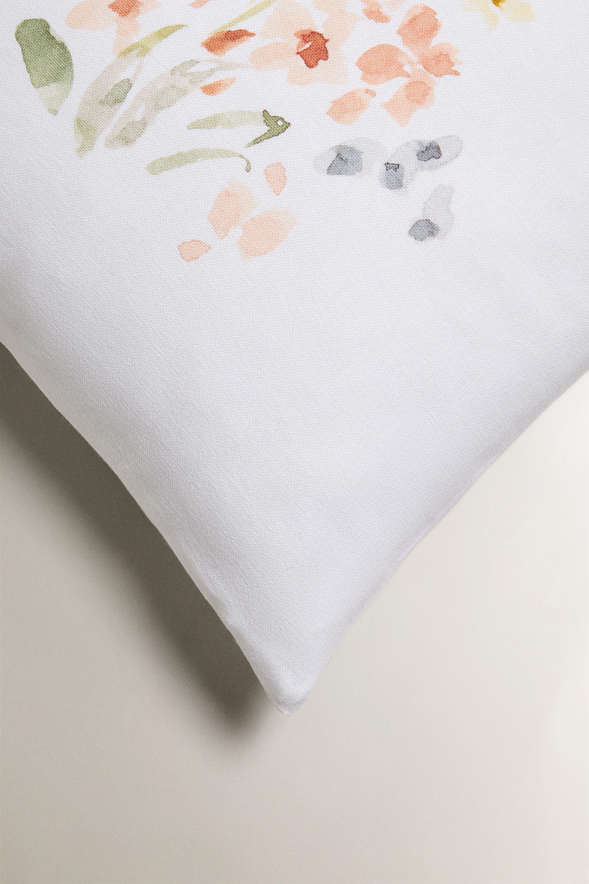 FLORAL PRINT THROW PILLOW COVER