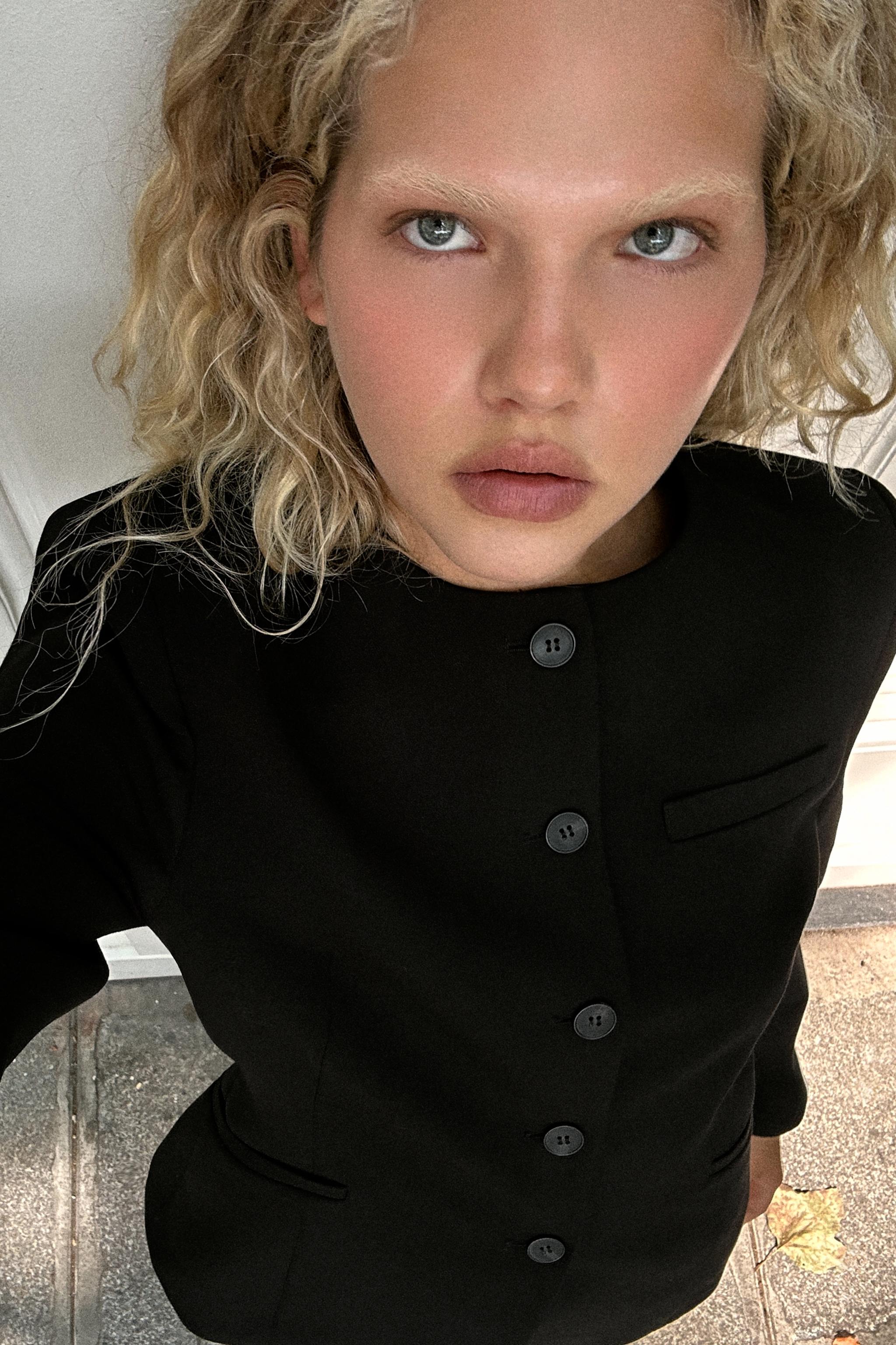 TAILORED BLAZER WITH SHOULDER PADS