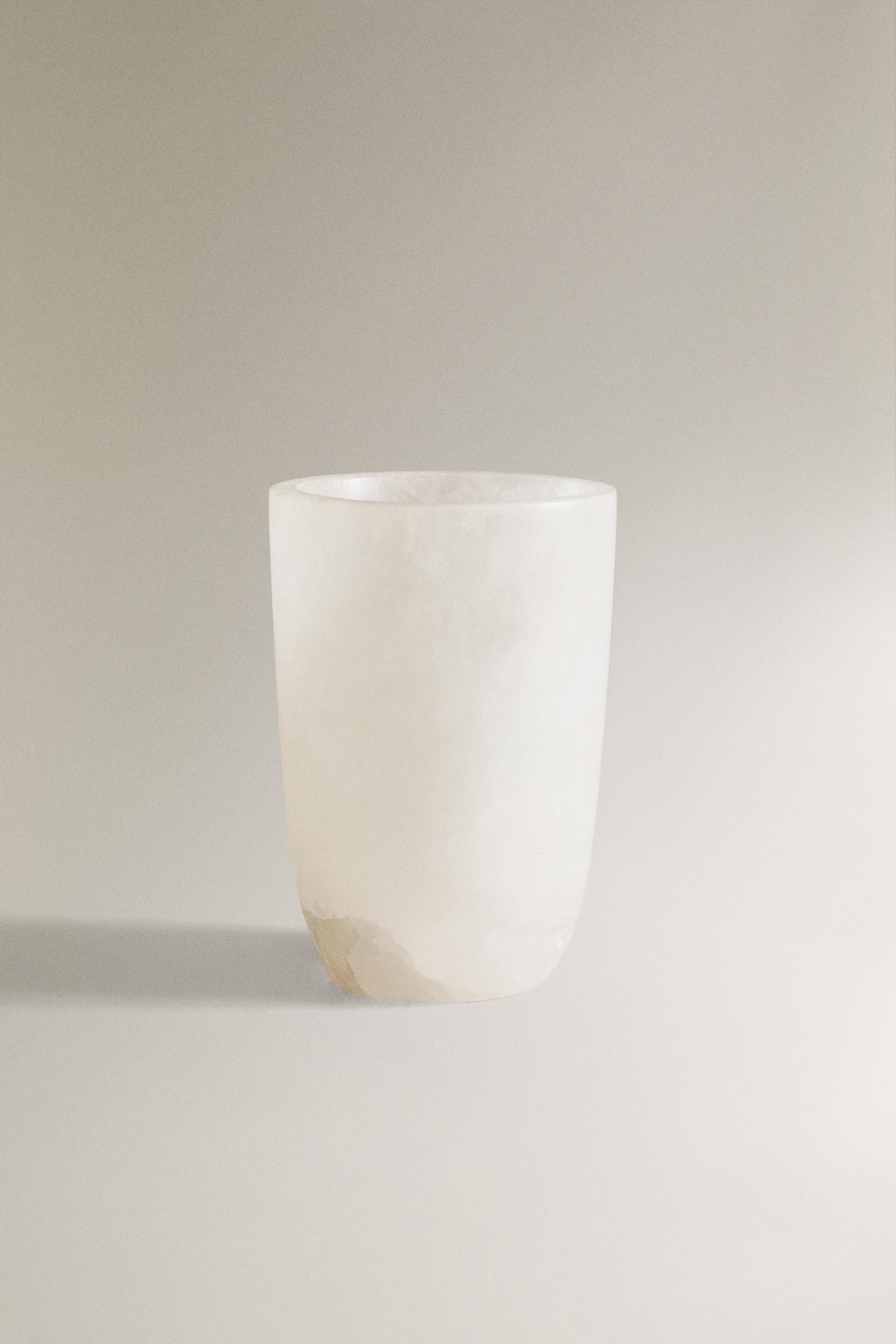 ALABASTER TOOTHBRUSH GLASS