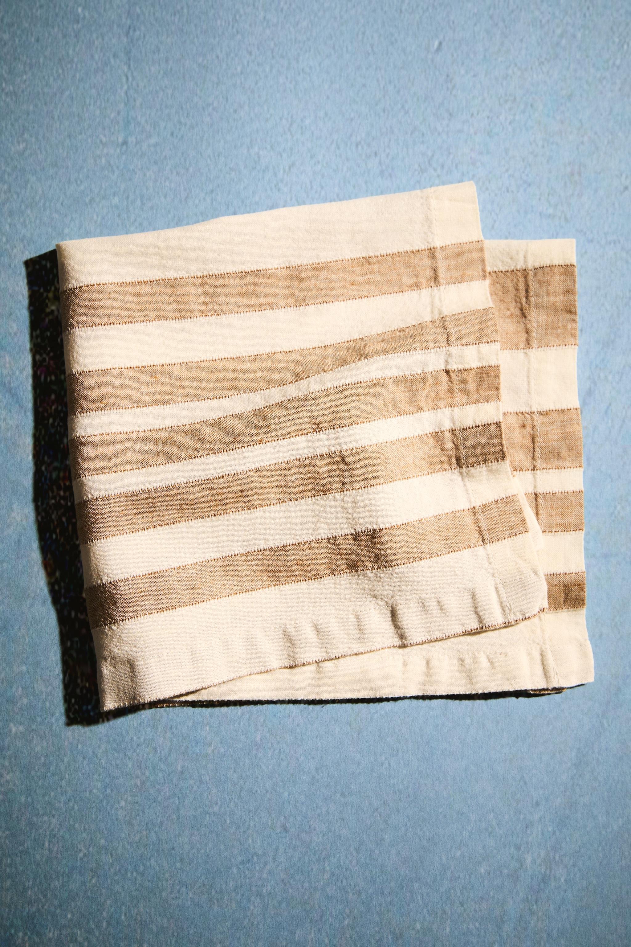 SET OF STRIPED LINEN NAPKINS (SET OF 2)