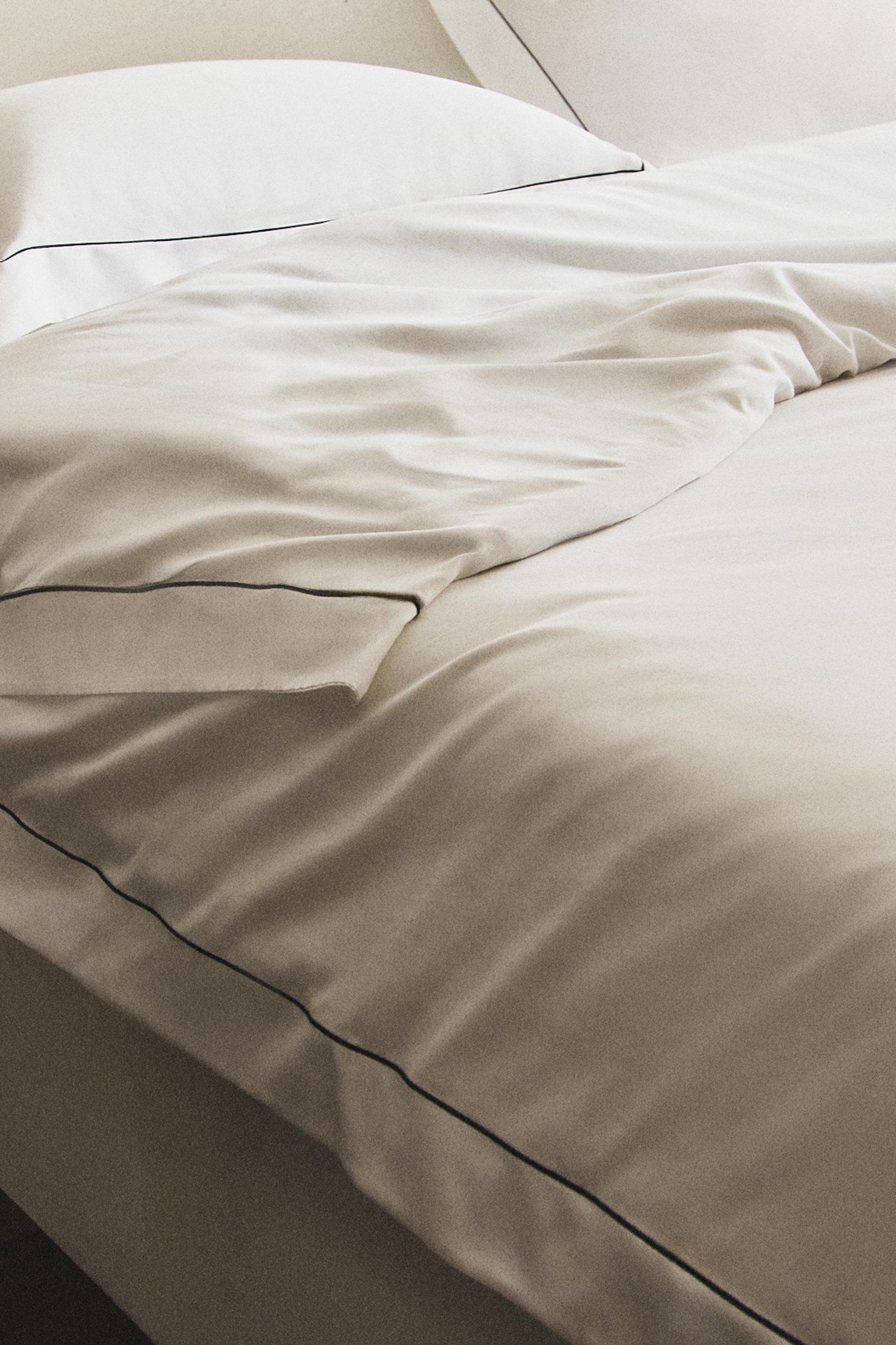 SATEEN DUVET COVER WITH TRIM