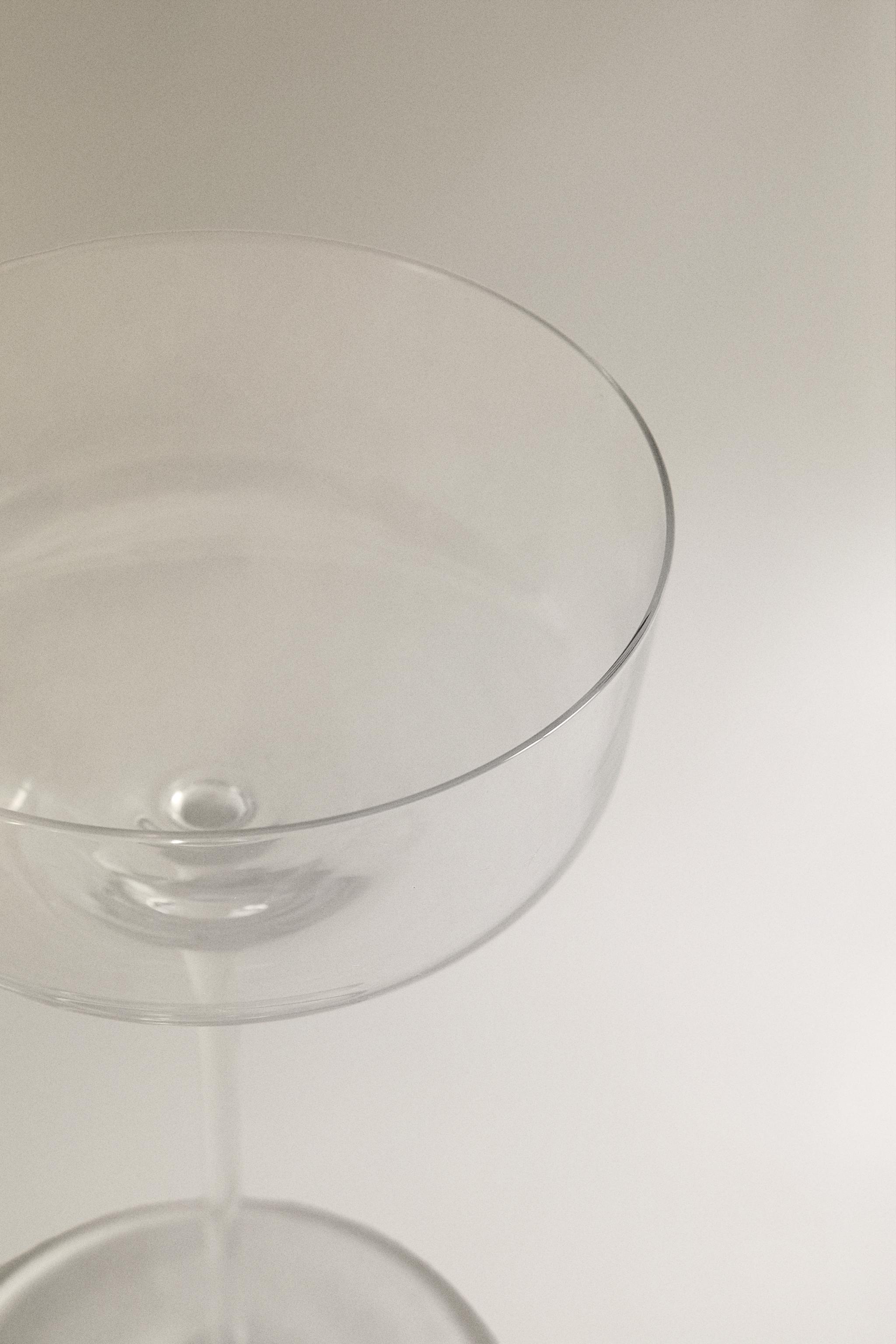 BLOWN CRYSTALLINE SPARKLING WINE FLUTE