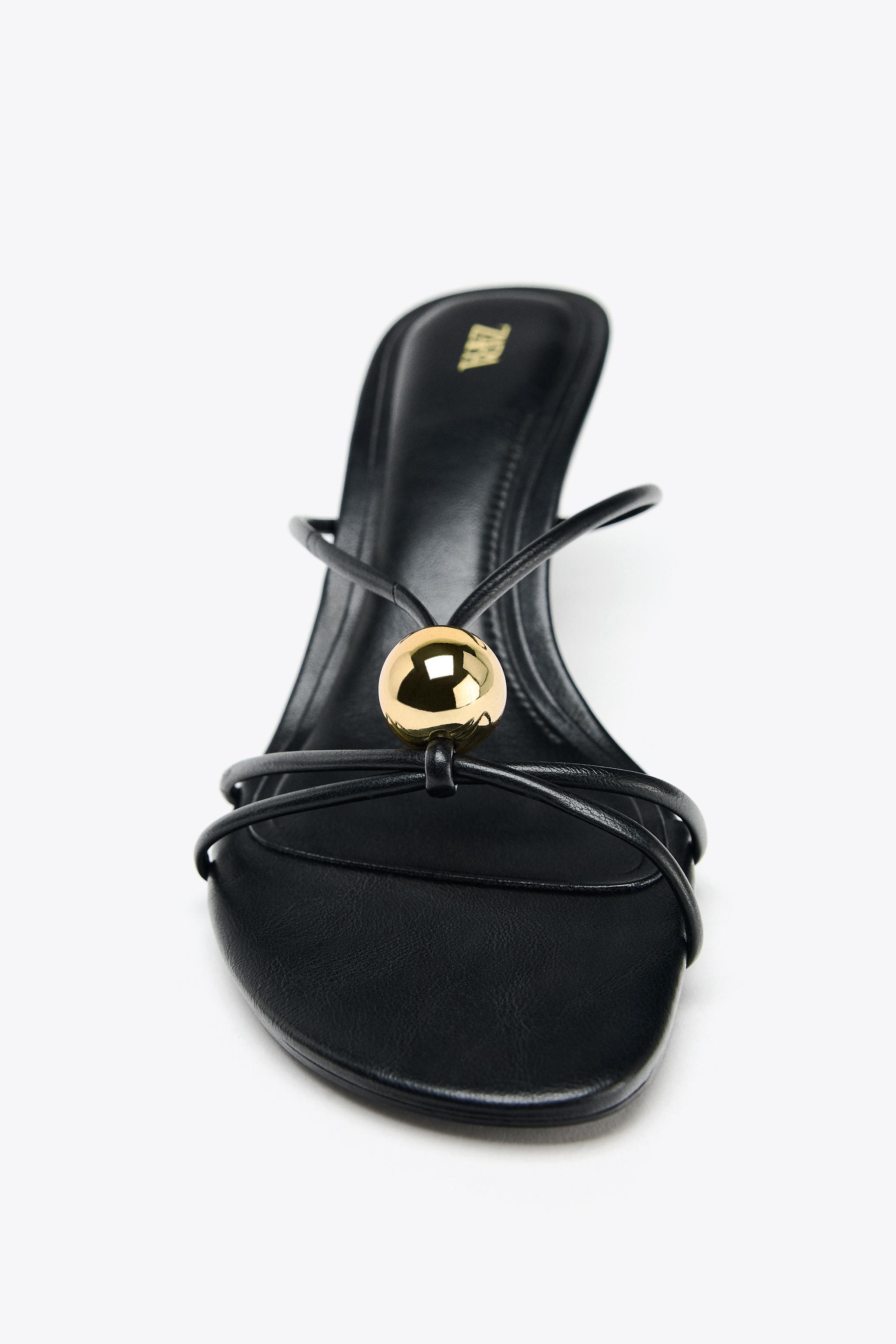 SANDALS WITH METALLIC DETAIL