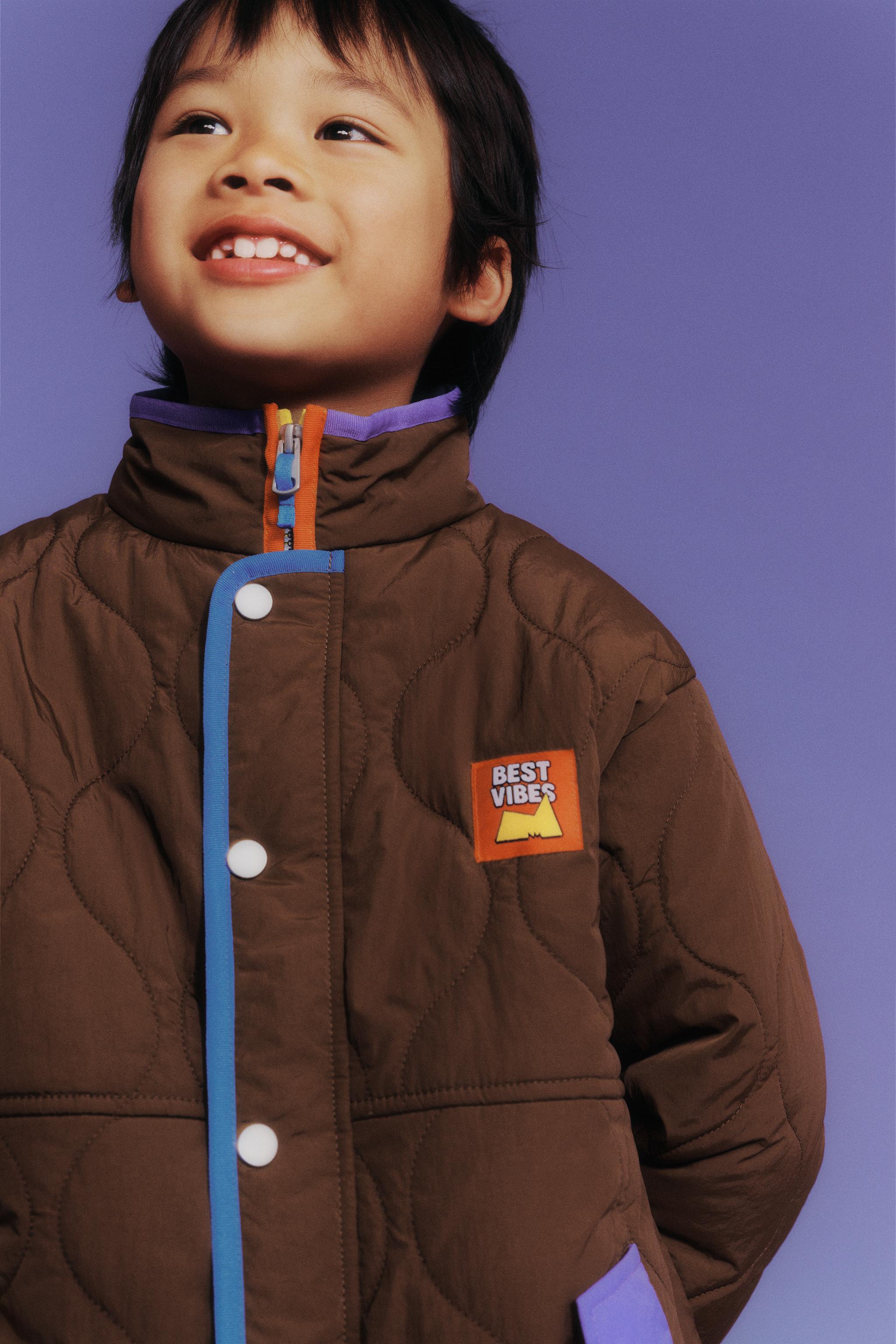 CONTRASTING DETAILS JACKET