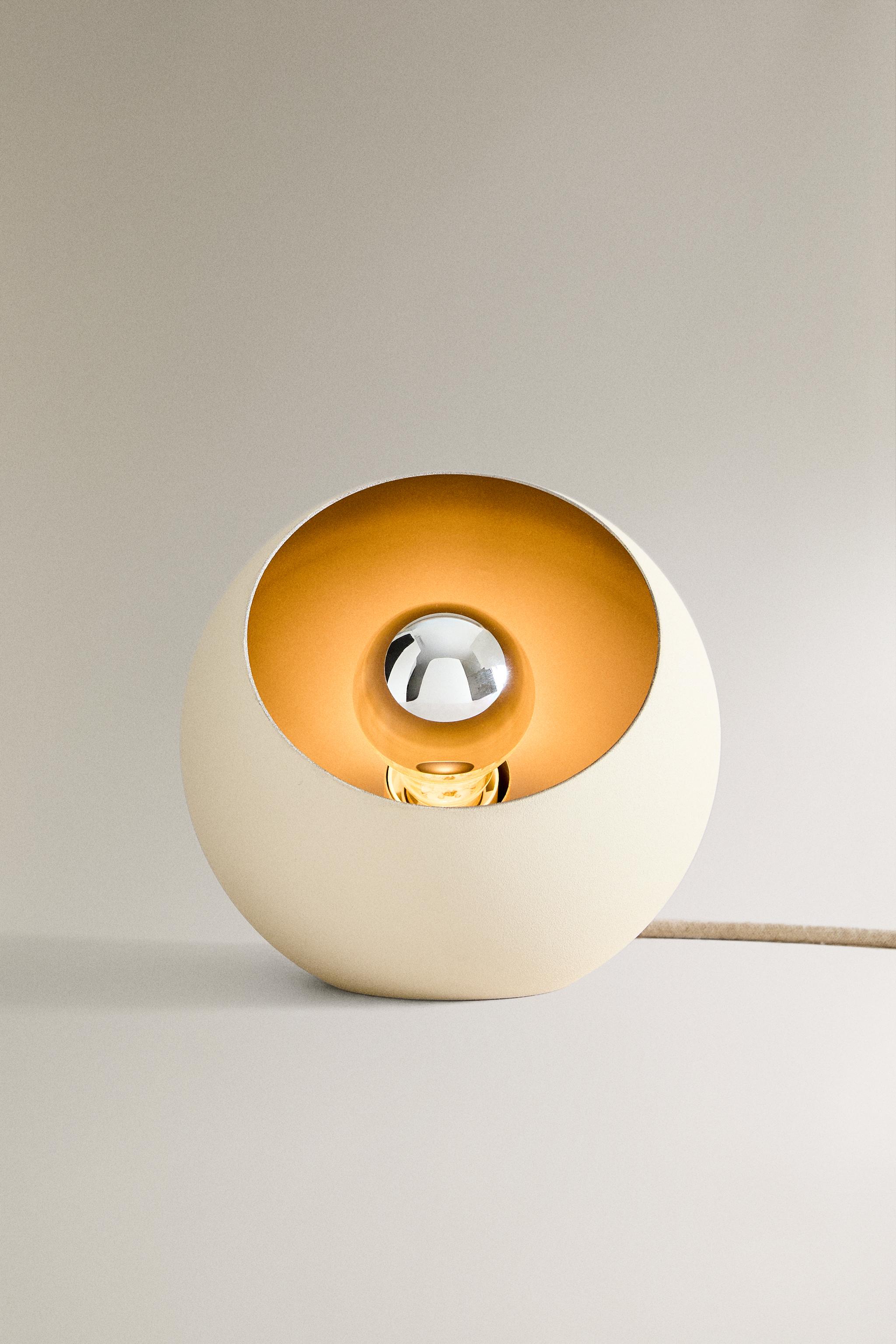 SEMI SPHERE TABLE LAMP
