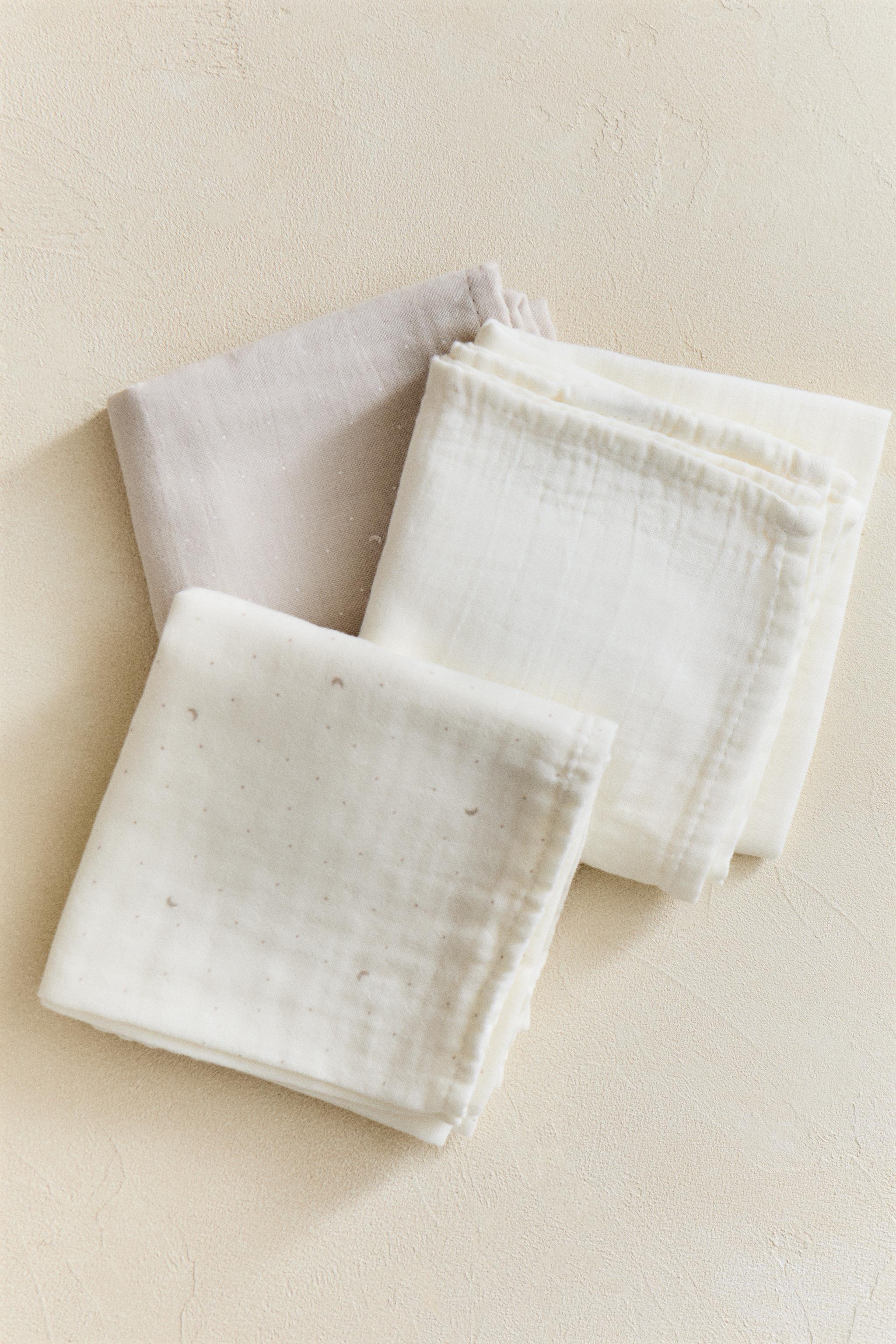 SET OF CHILDREN’S MOON MUSLIN CLOTHS (SET OF 3)