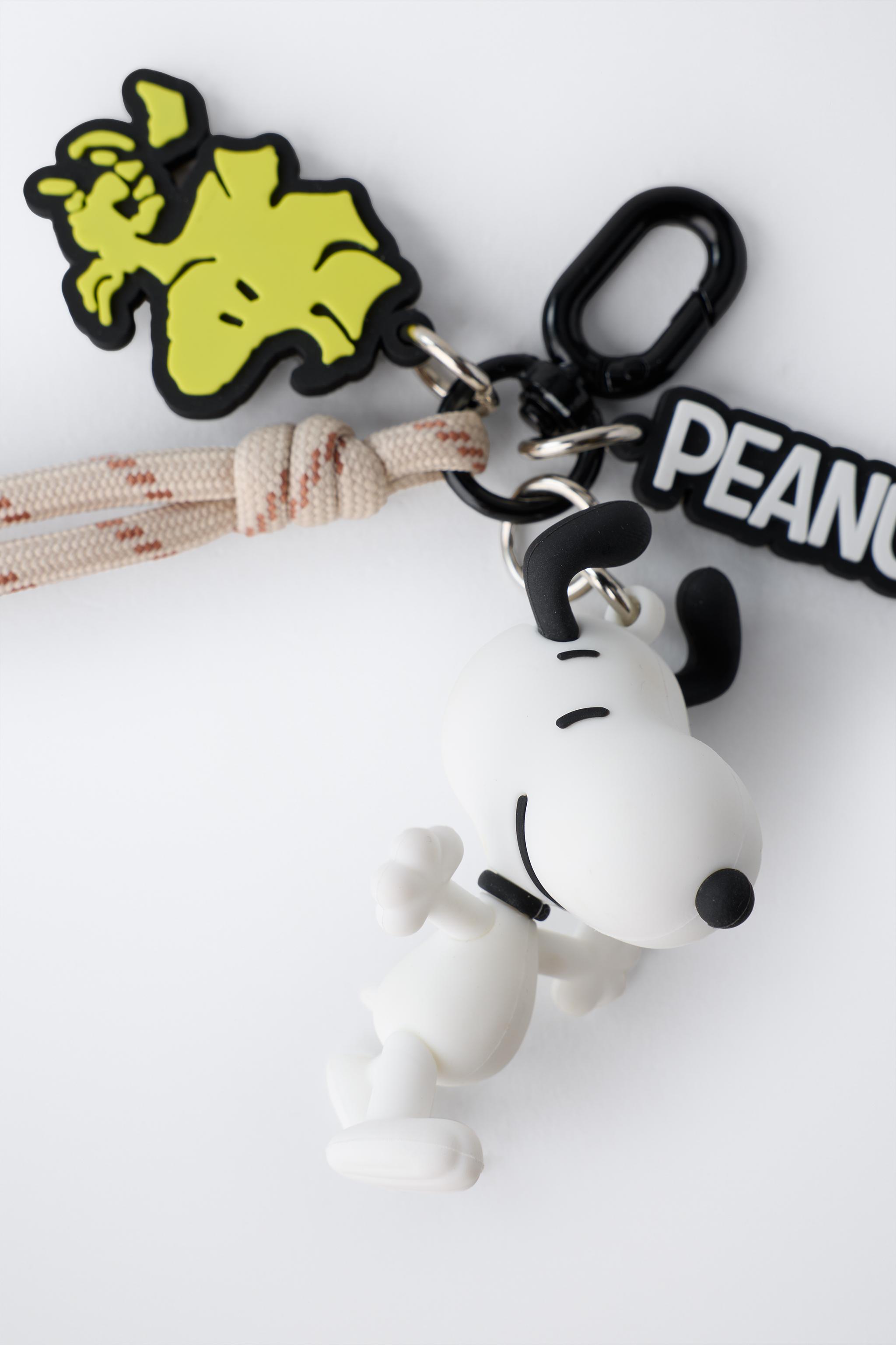 SNOOPY PEANUTS™ KEYCHAIN