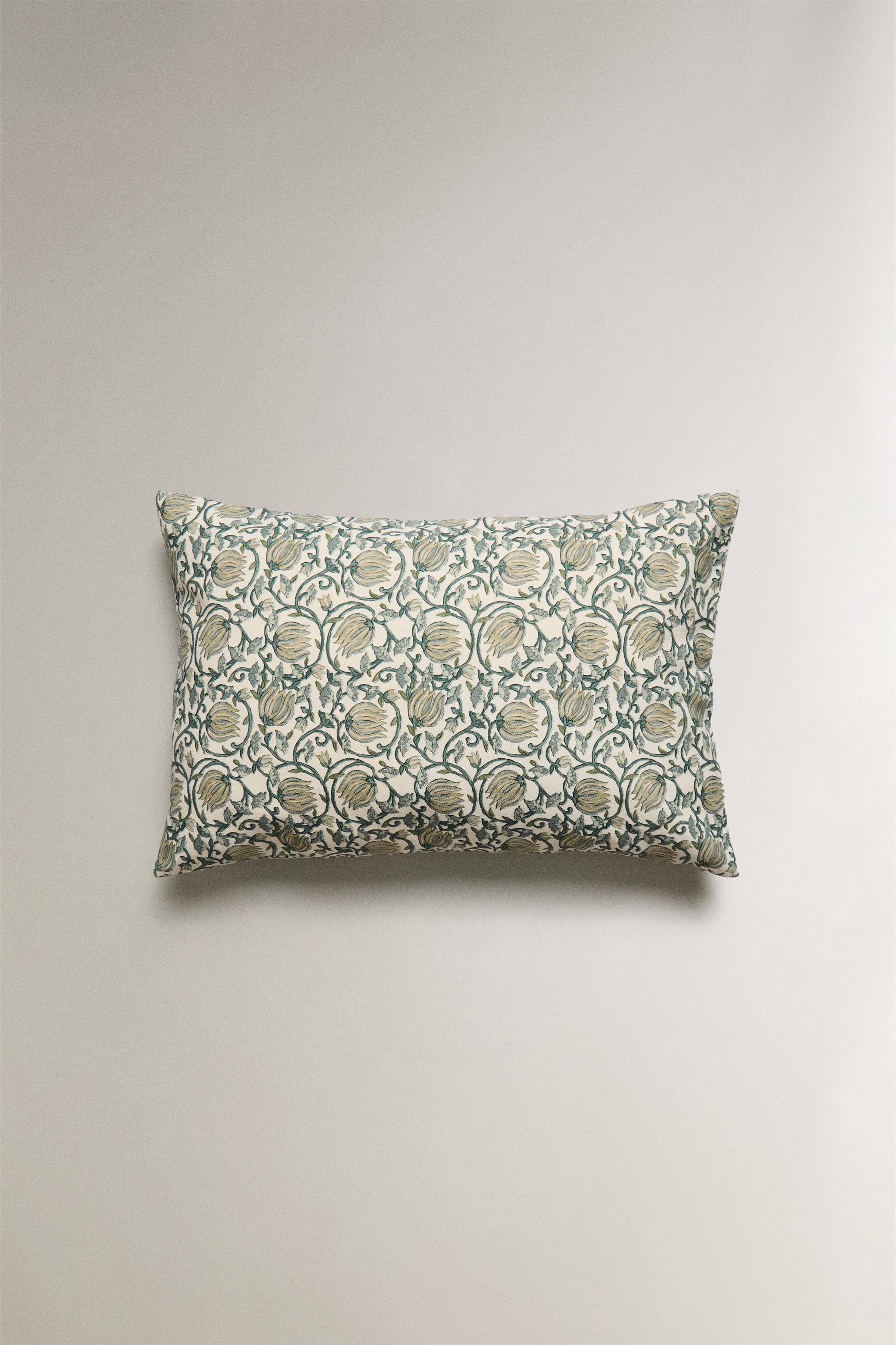 FLORAL PRINT THROW PILLOW COVER