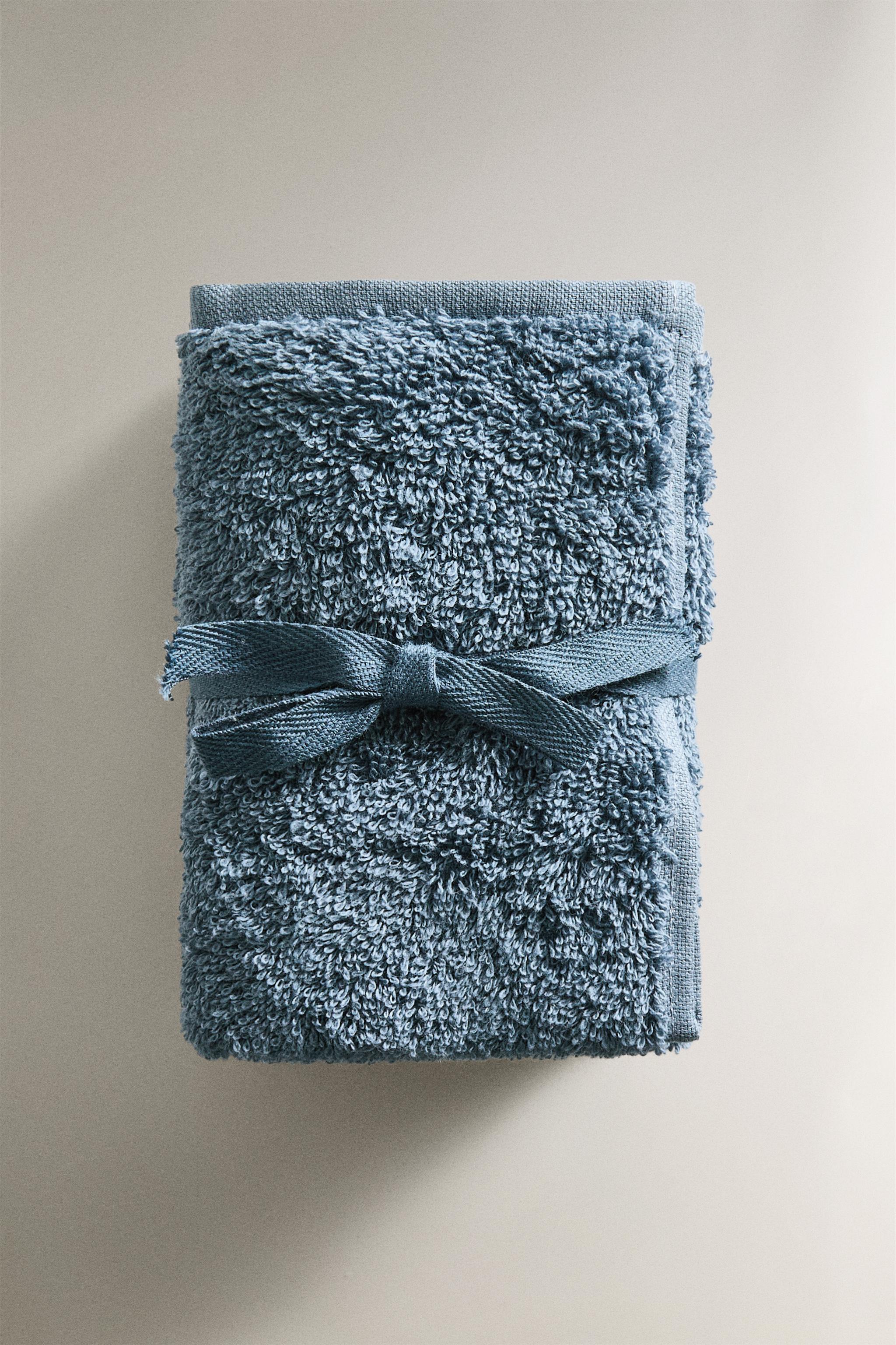 PACK OF COTTON HAND TOWELS (PACK OF 3)