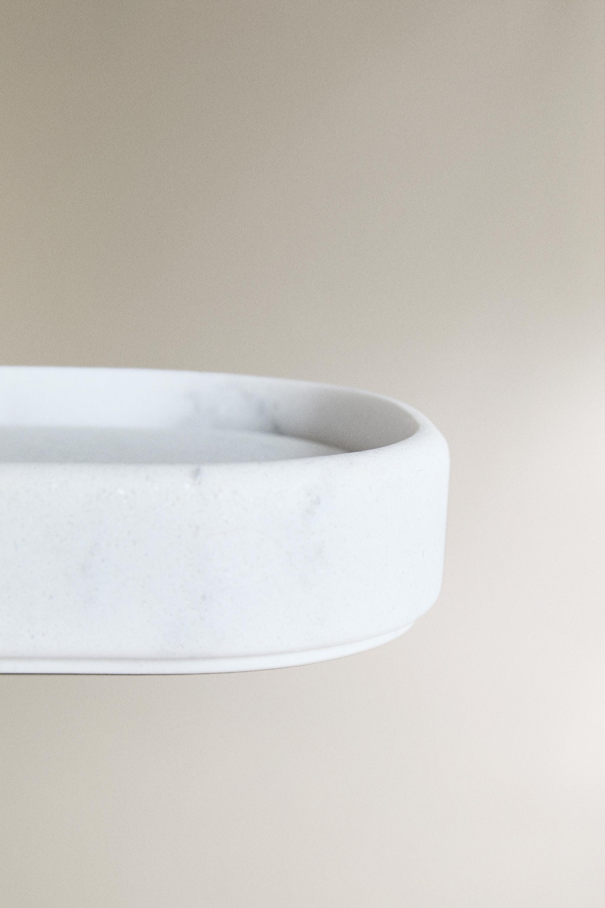 MARBLE-EFFECT BATHROOM SOAP DISH