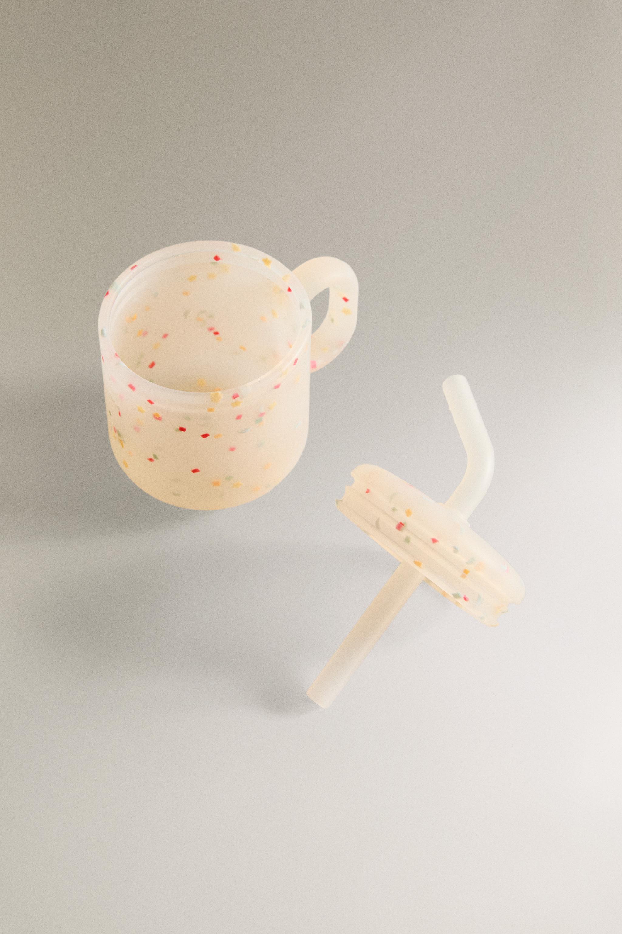 CHILDREN'S SILICONE CONFETTI TUMBLER