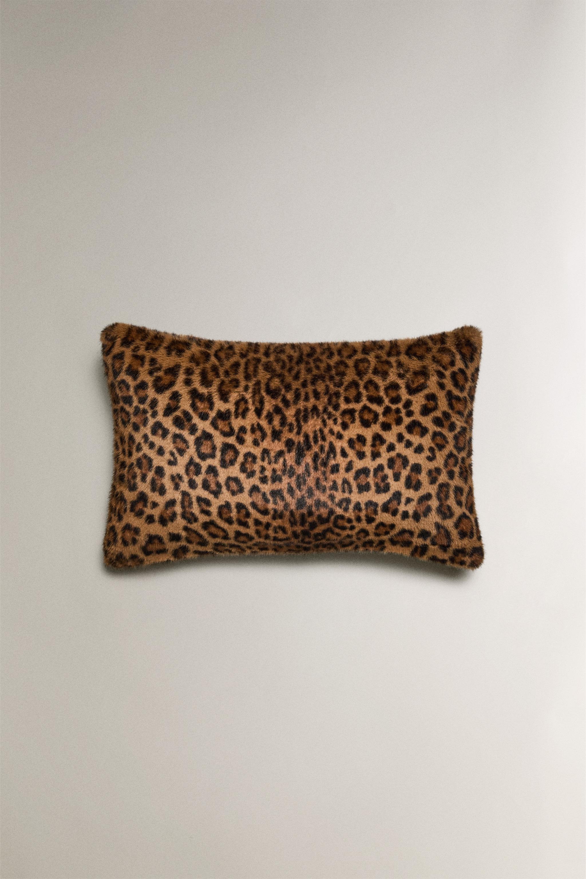 ANIMAL PRINT THROW PILLOW COVER