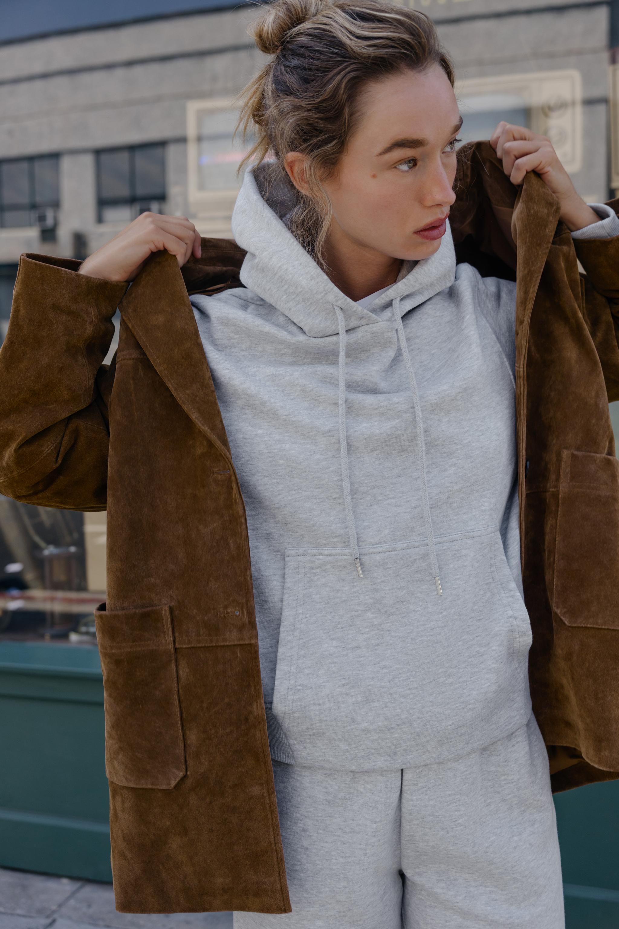 BASIC HOODIE SWEATSHIRT