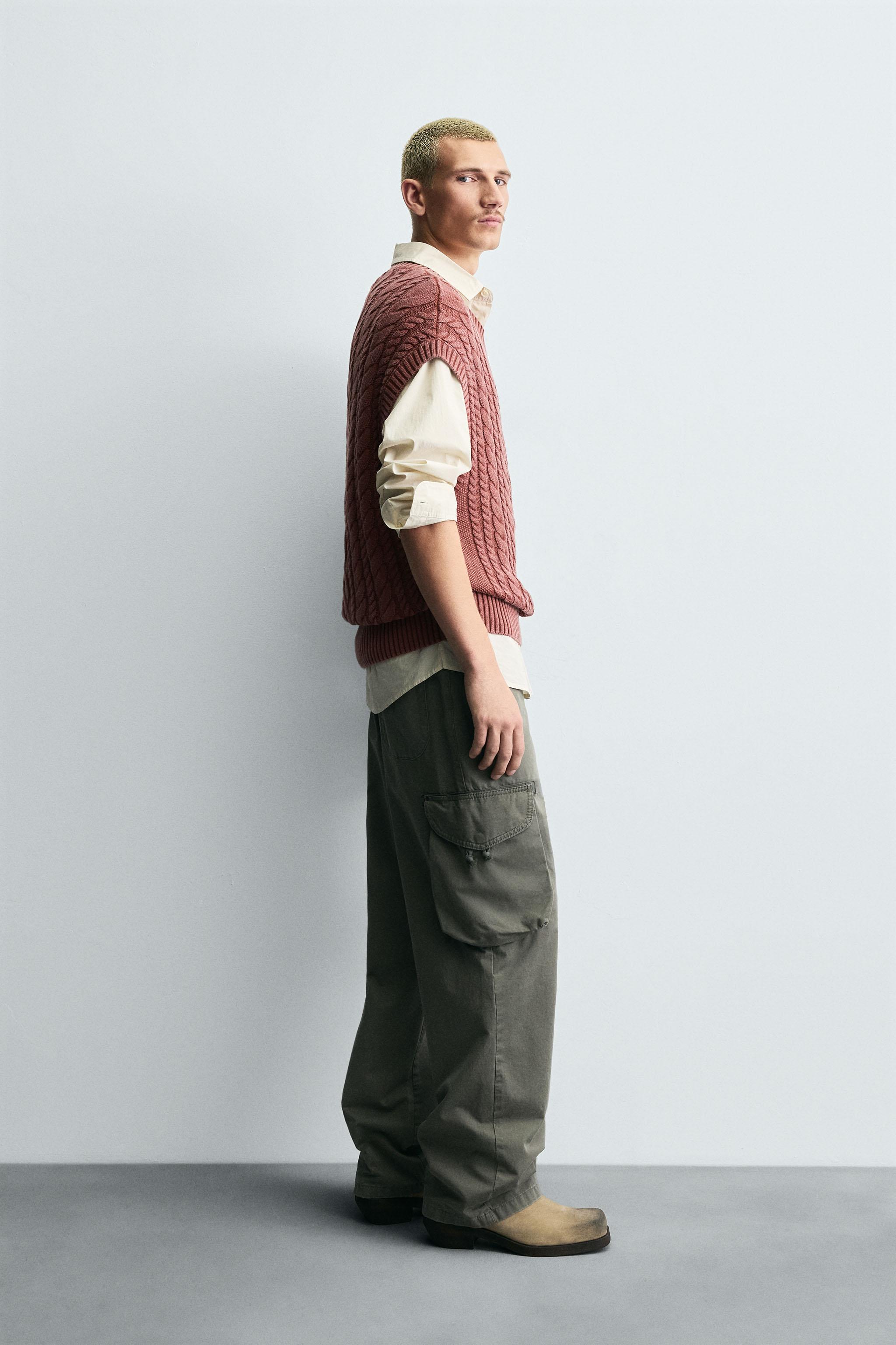 CABLE KNIT TEXTURED VEST