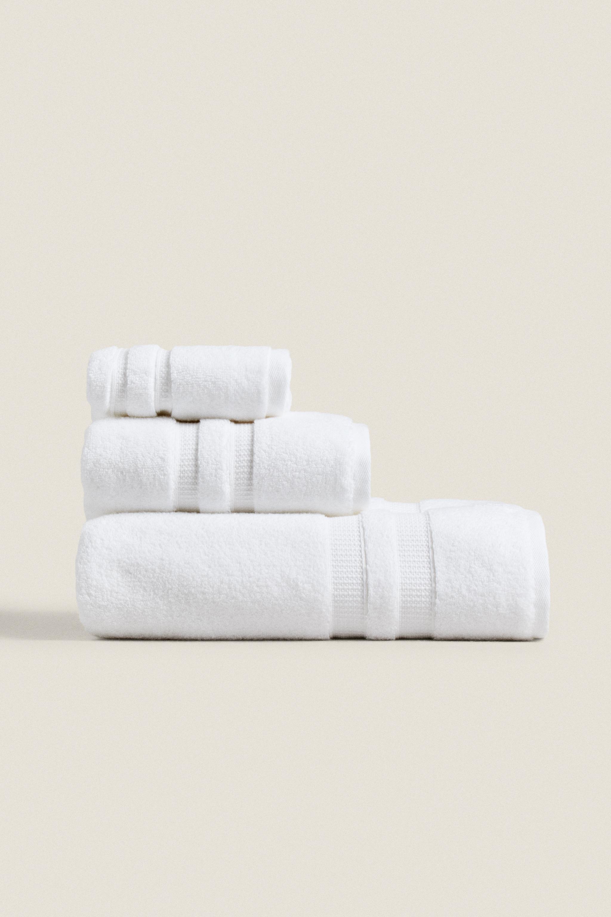 EXTRA SOFT DOUBLE BORDER BATH TOWEL