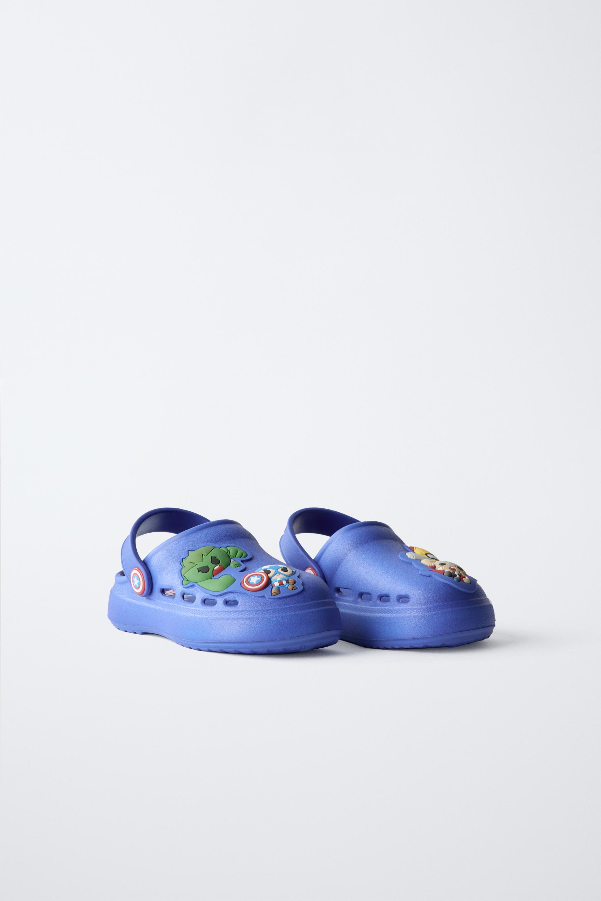 AVENGERS © MARVEL CLOGS