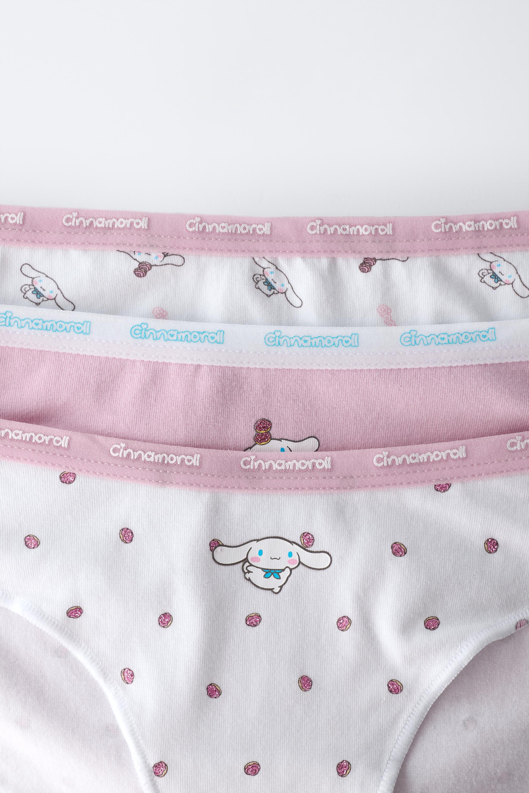 AGES 6-14 / THREE-PACK OF CINNAMOROLL © SANRIO UNDERWEAR