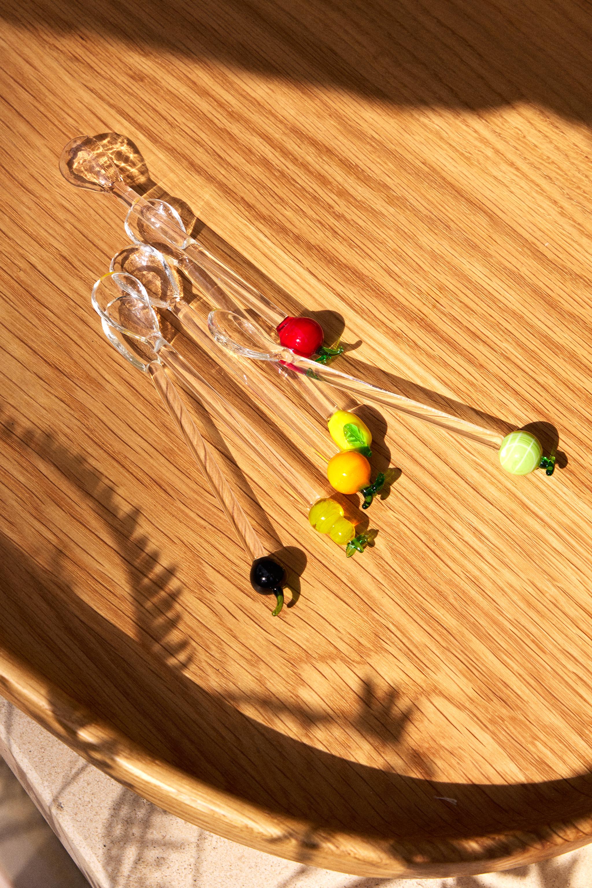 SET OF GLASS FRUIT DESSERT SPOONS (SET OF 6)