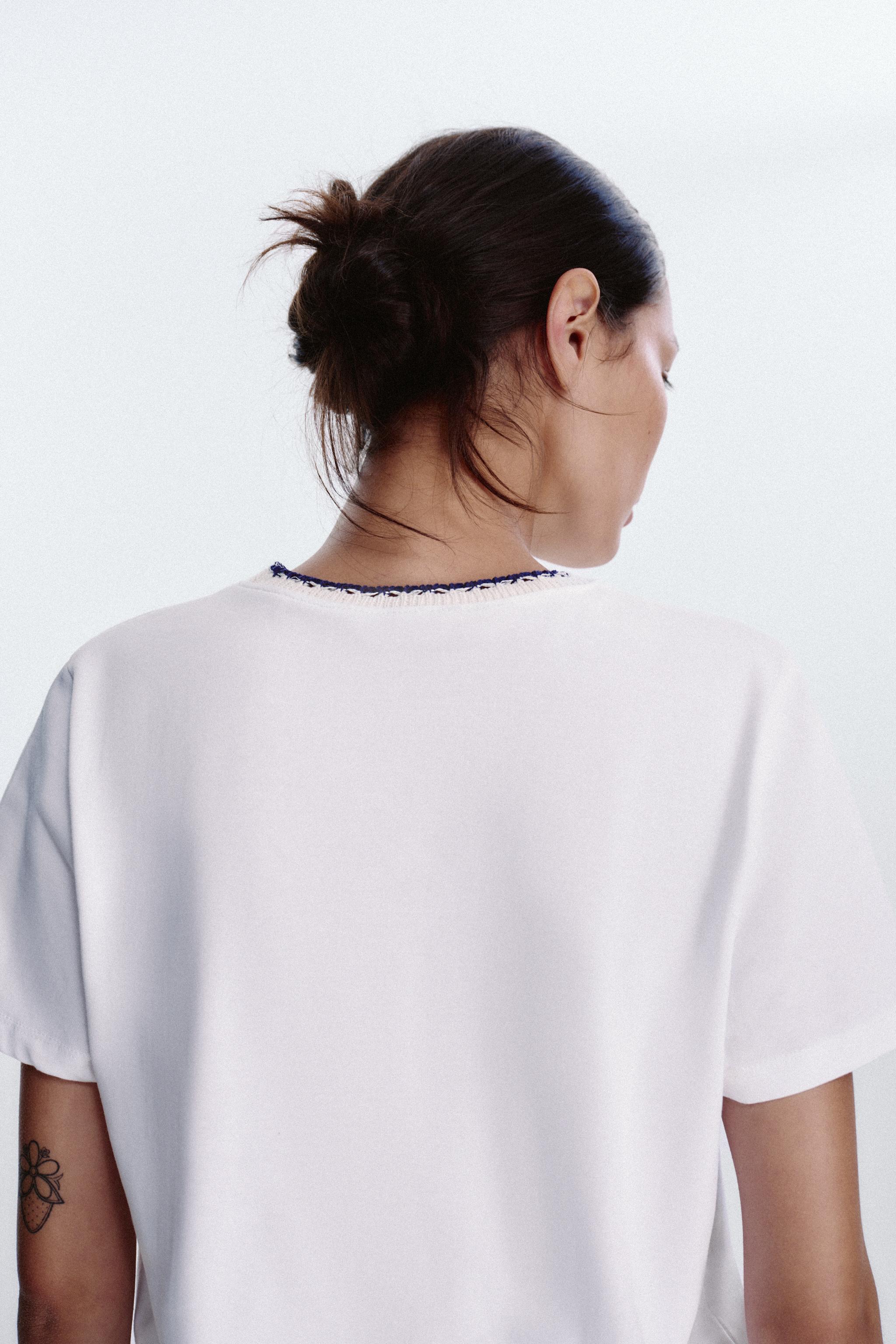 TEXT T-SHIRT WITH KNIT COLLAR