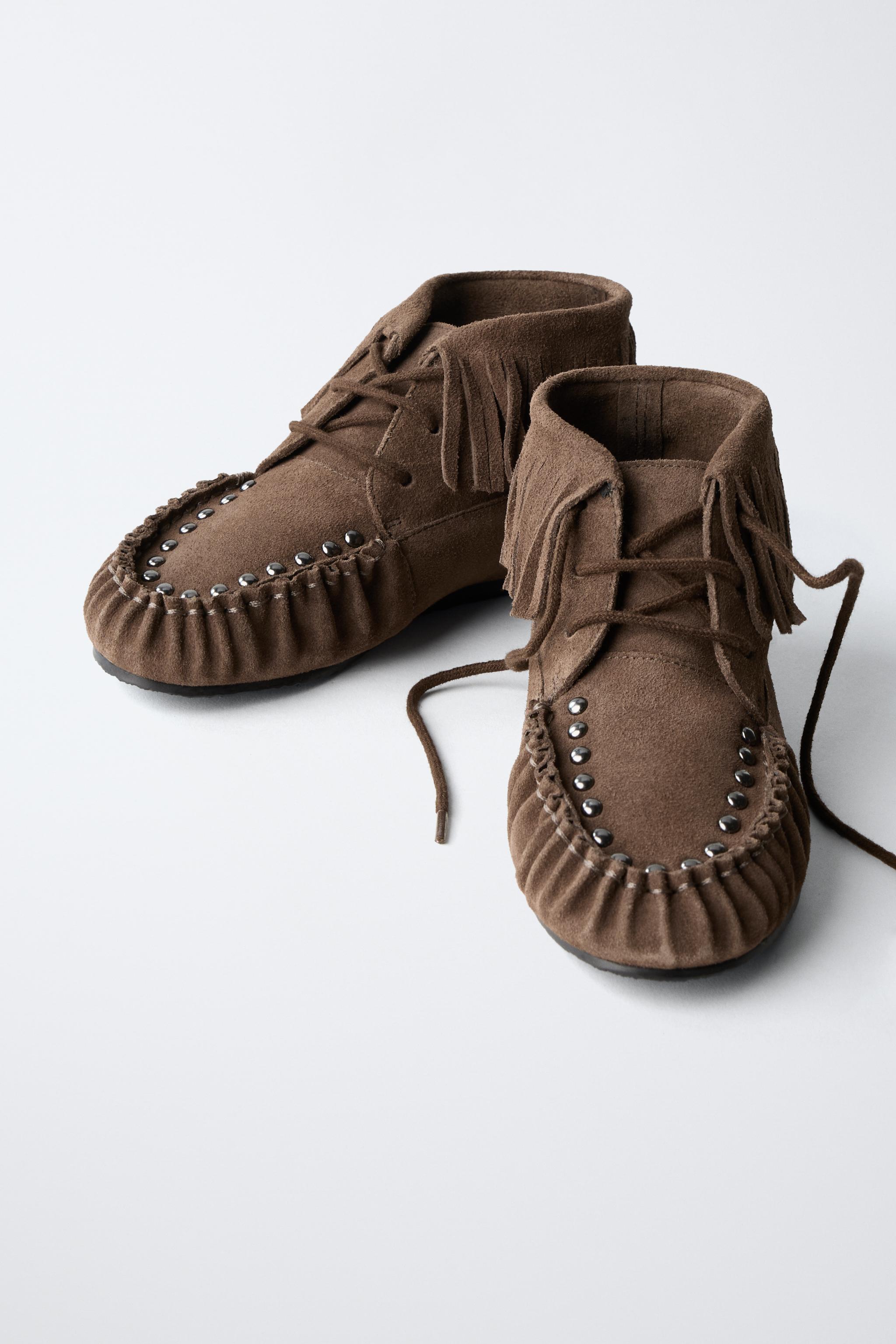 LOW-HEEL LEATHER FRINGED ANKLE BOOTS