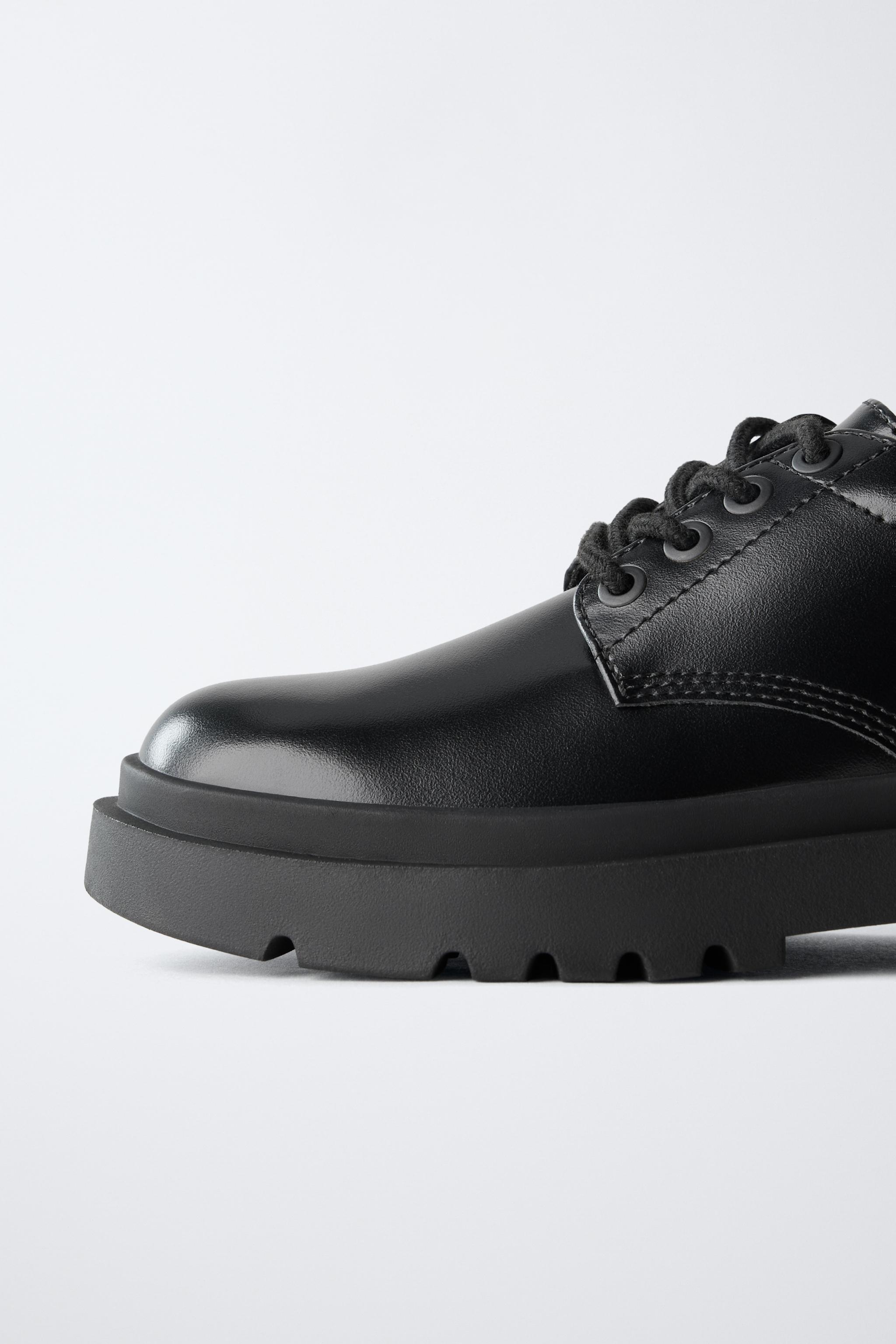 LUG SOLE DERBY SHOES