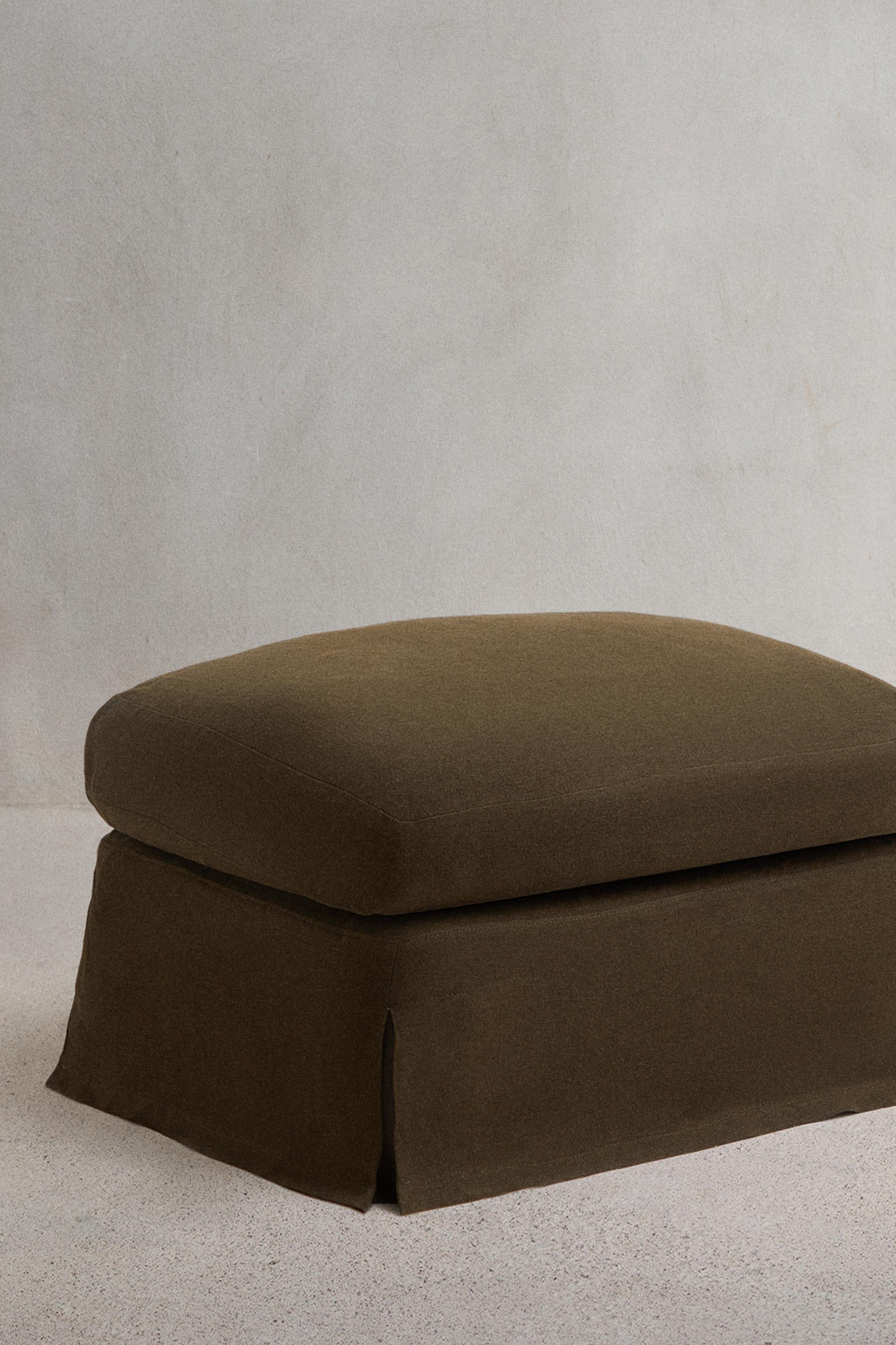 FOOTSTOOL 01 LINEN COVER