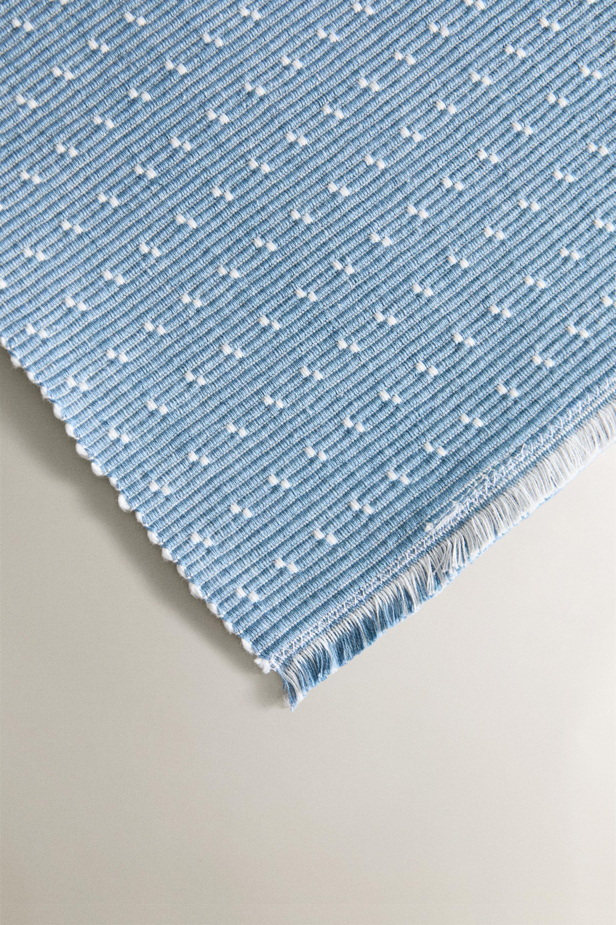 RIBBED DOTTED PLACEMAT
