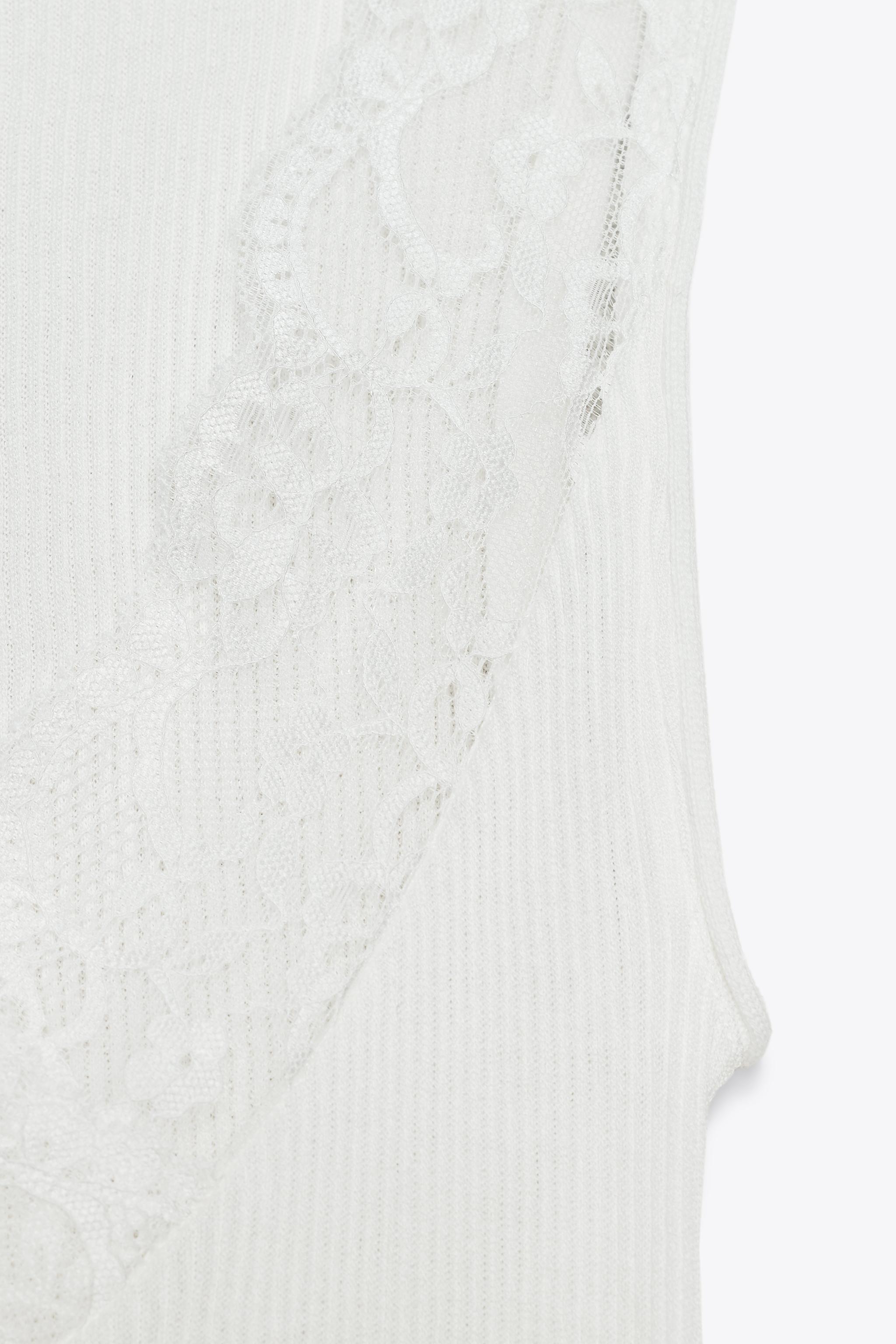 RIBBED LACE T-SHIRT