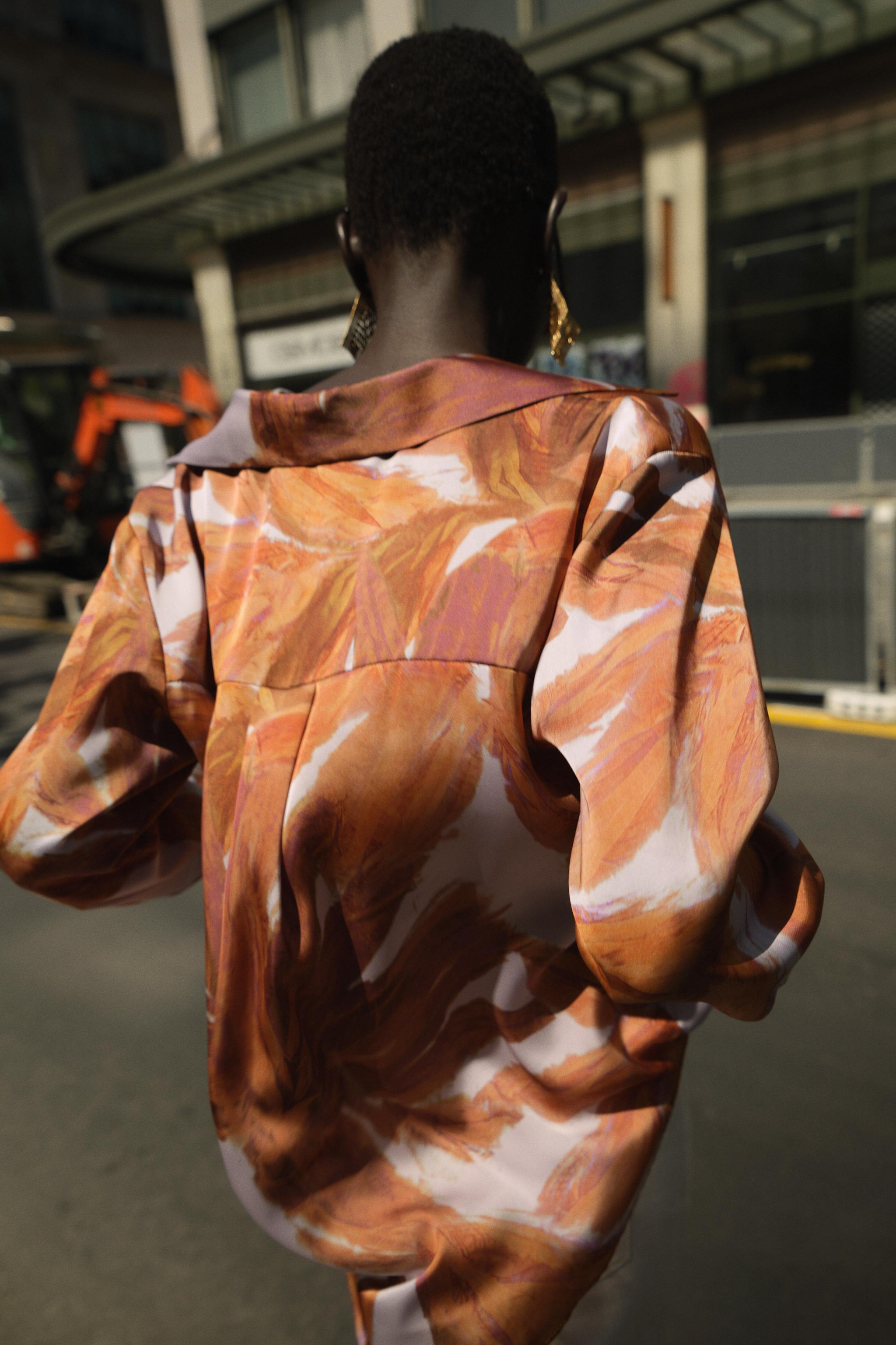 PRINTED SATIN EFFECT SHIRT