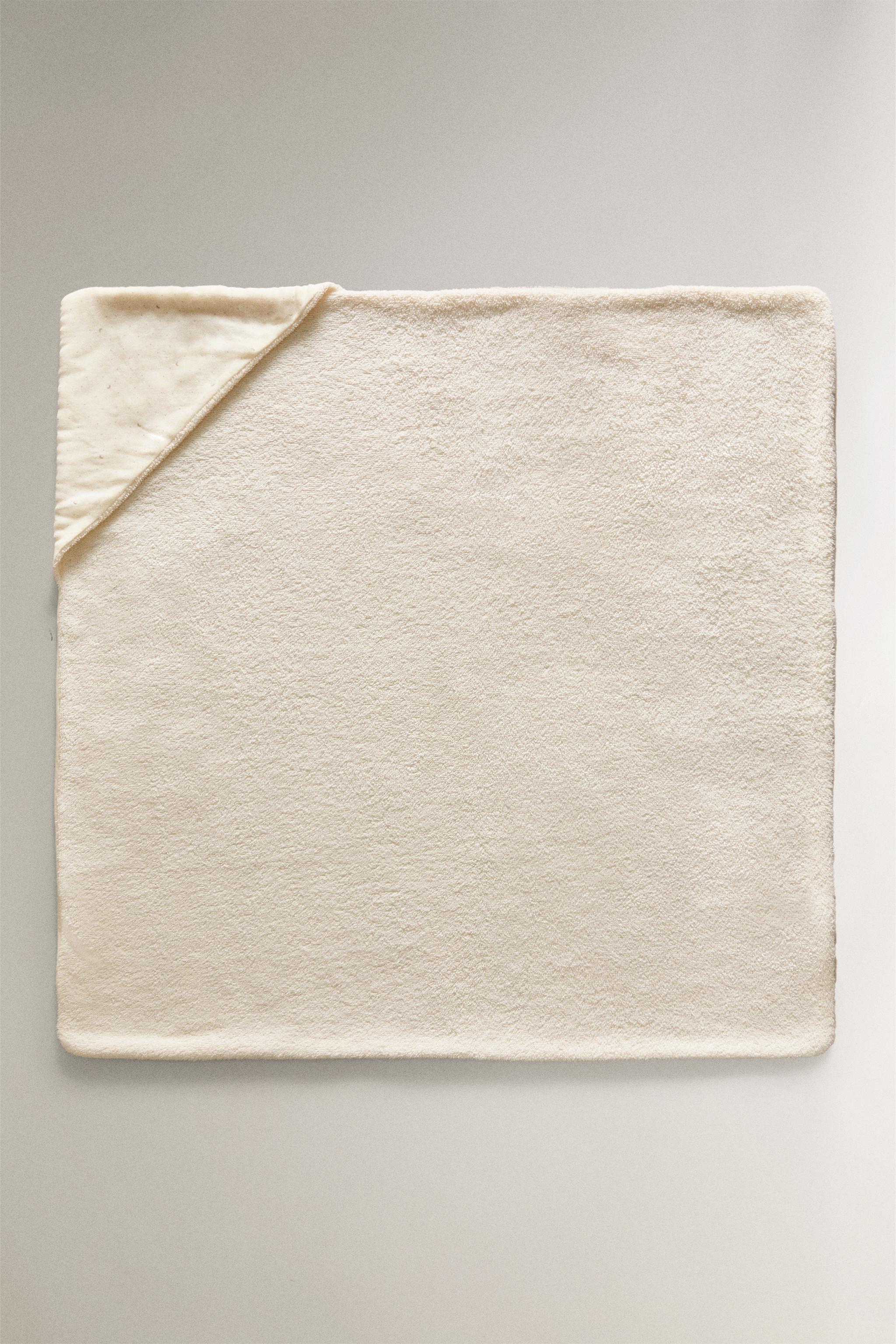 MOON HOODED BABY TOWEL