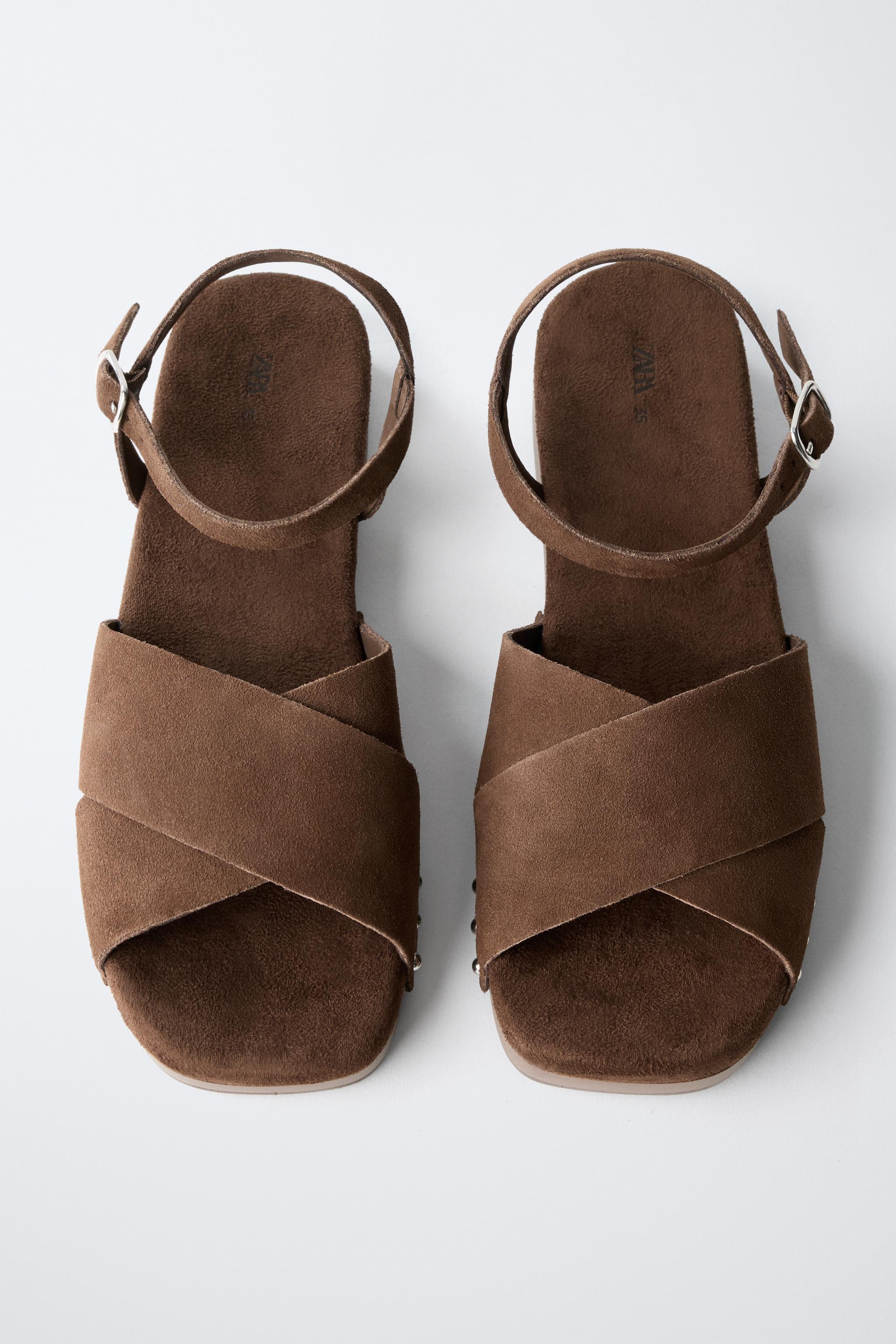 LEATHER CLOGS WITH THIN SOLES