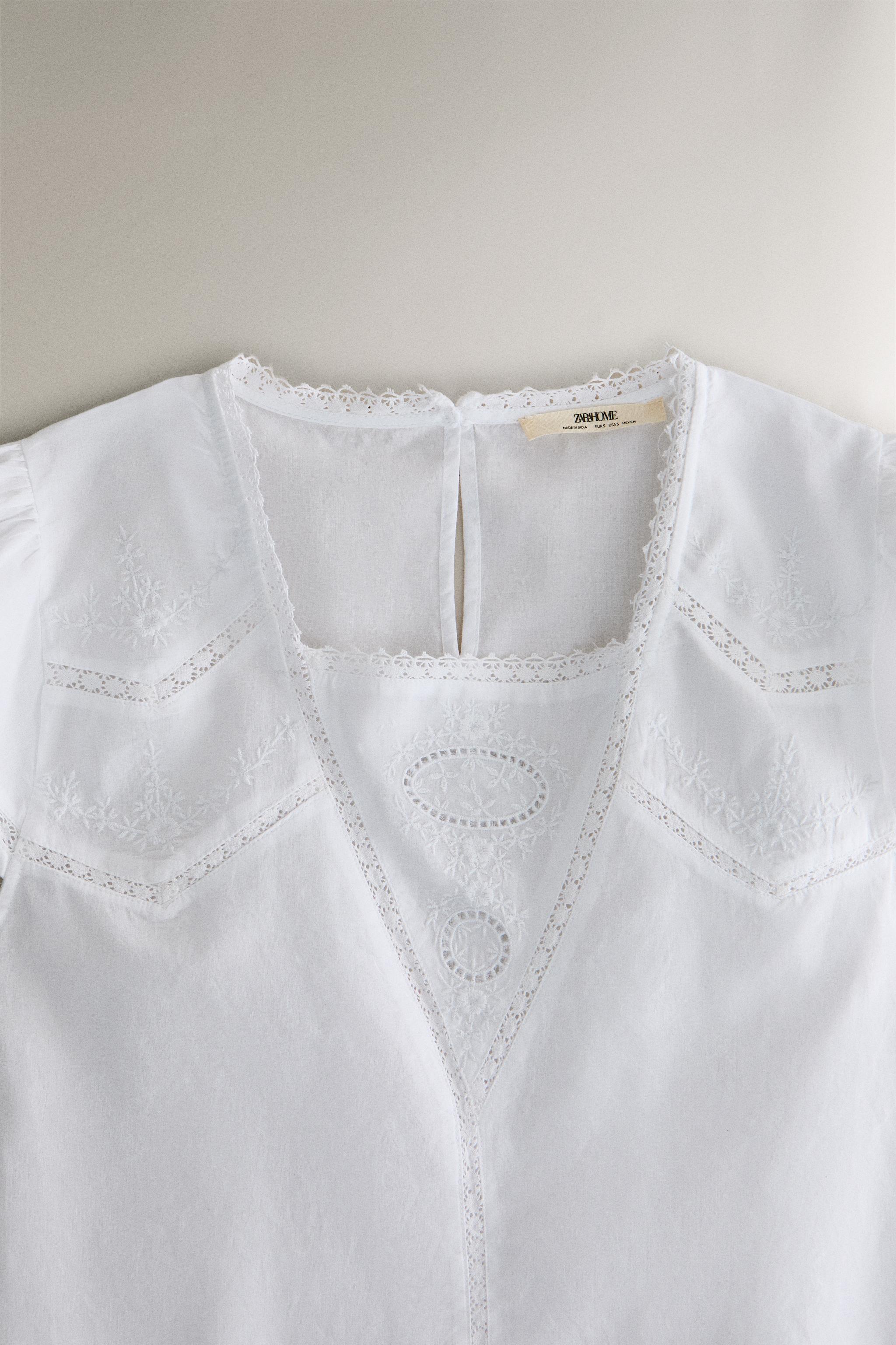 LACE AND EMBROIDERY T-SHIRT