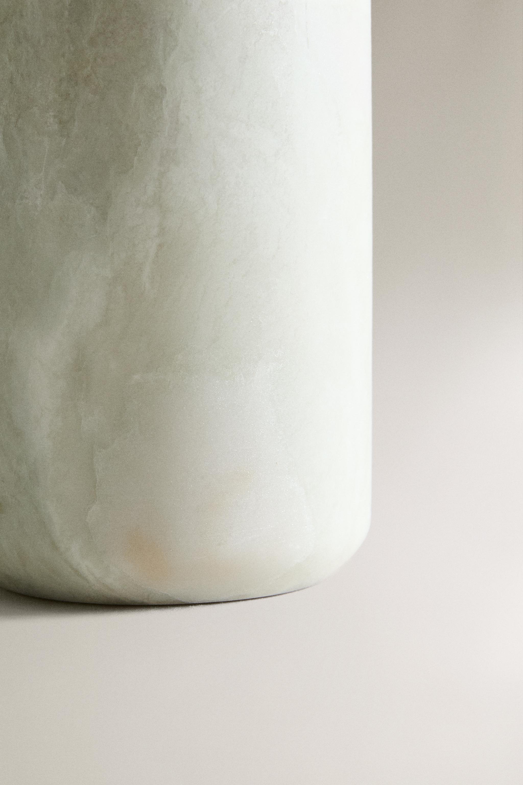 MARBLE TOOTHBRUSH HOLDER