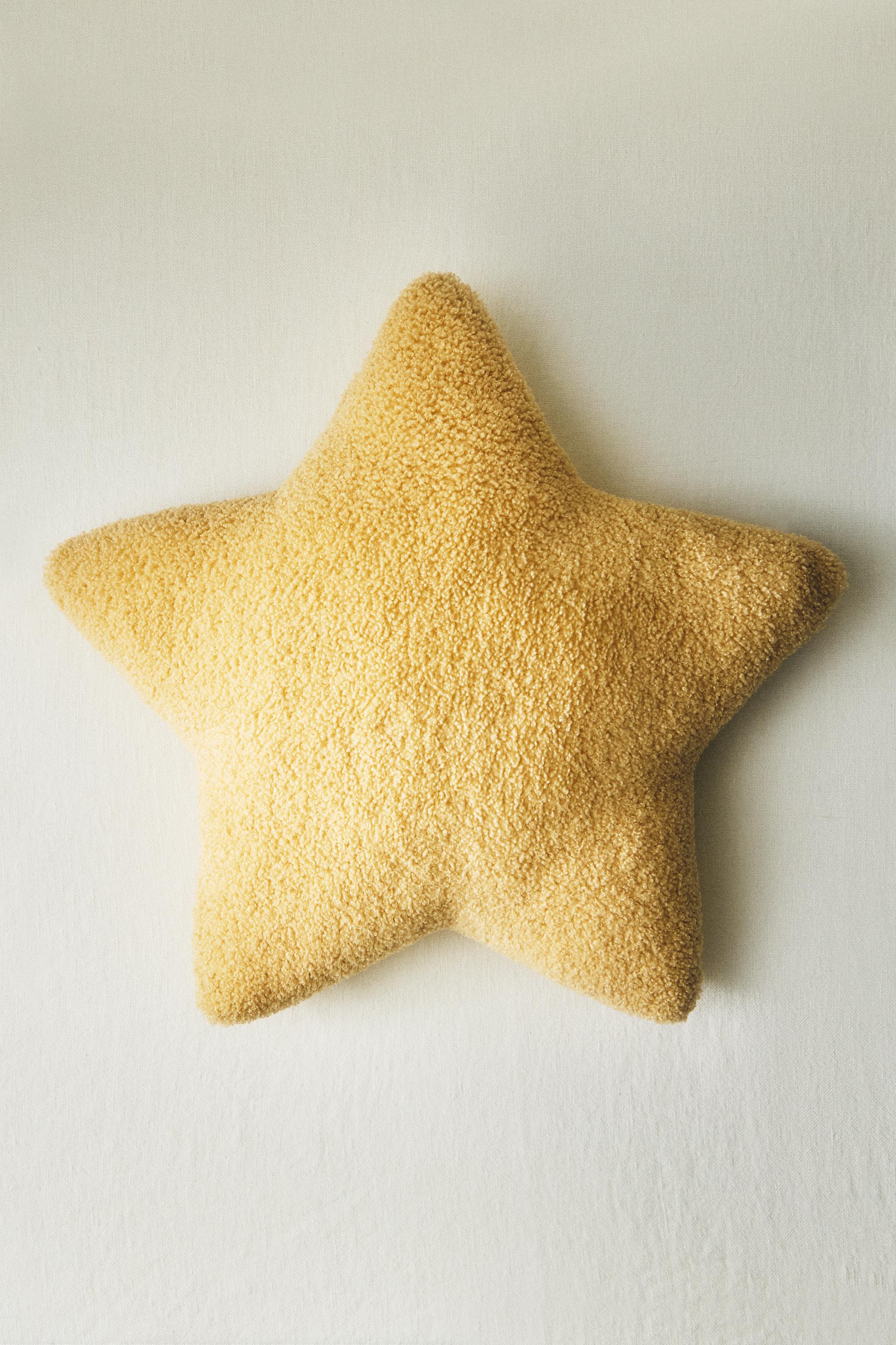 CHILDREN’S LARGE FAUX SHEARLING STAR THROW PILLOW