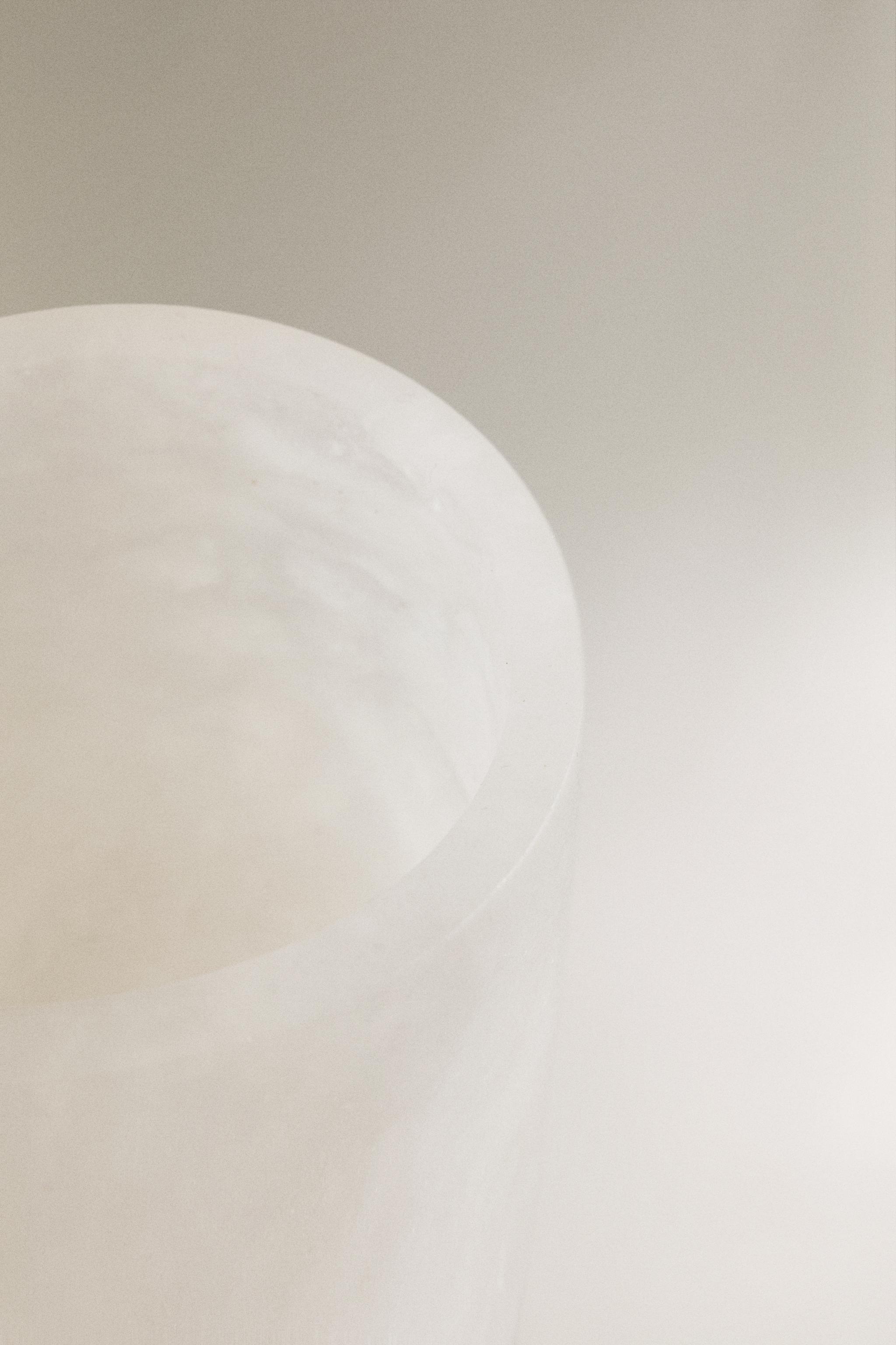 ALABASTER TOOTHBRUSH GLASS