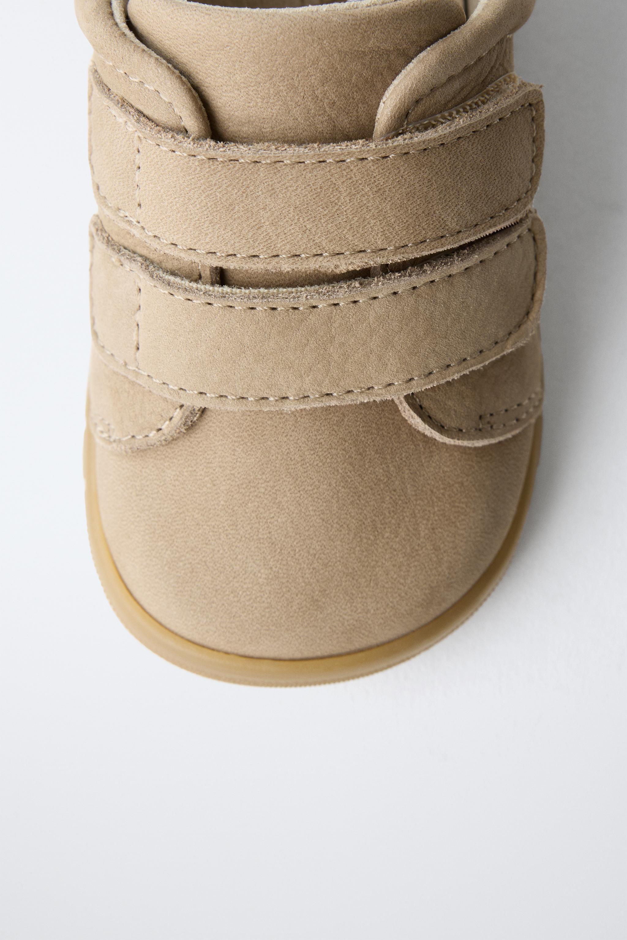 BAREFOOT LEATHER SNEAKERS