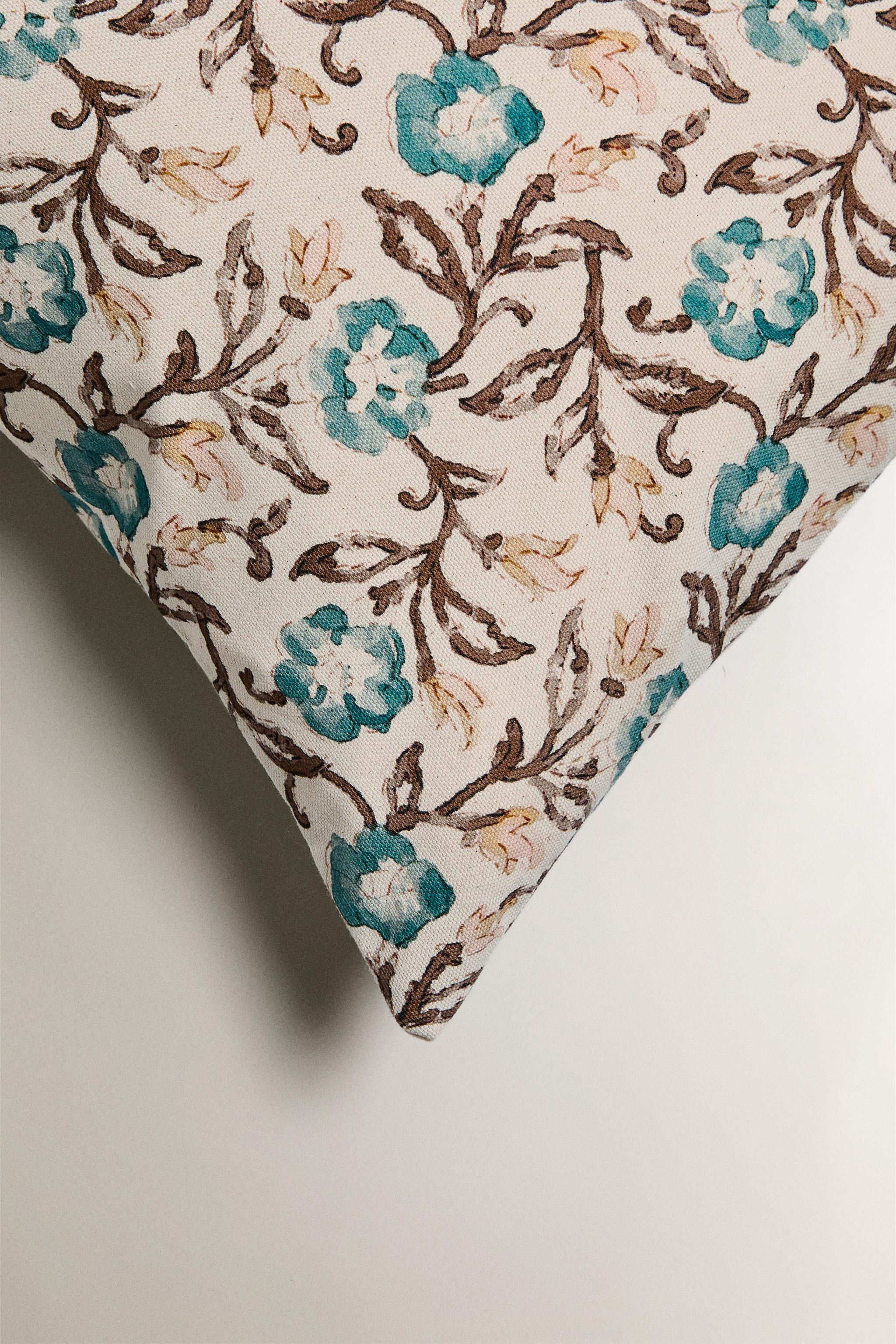 FLORAL PRINT THROW PILLOW COVER