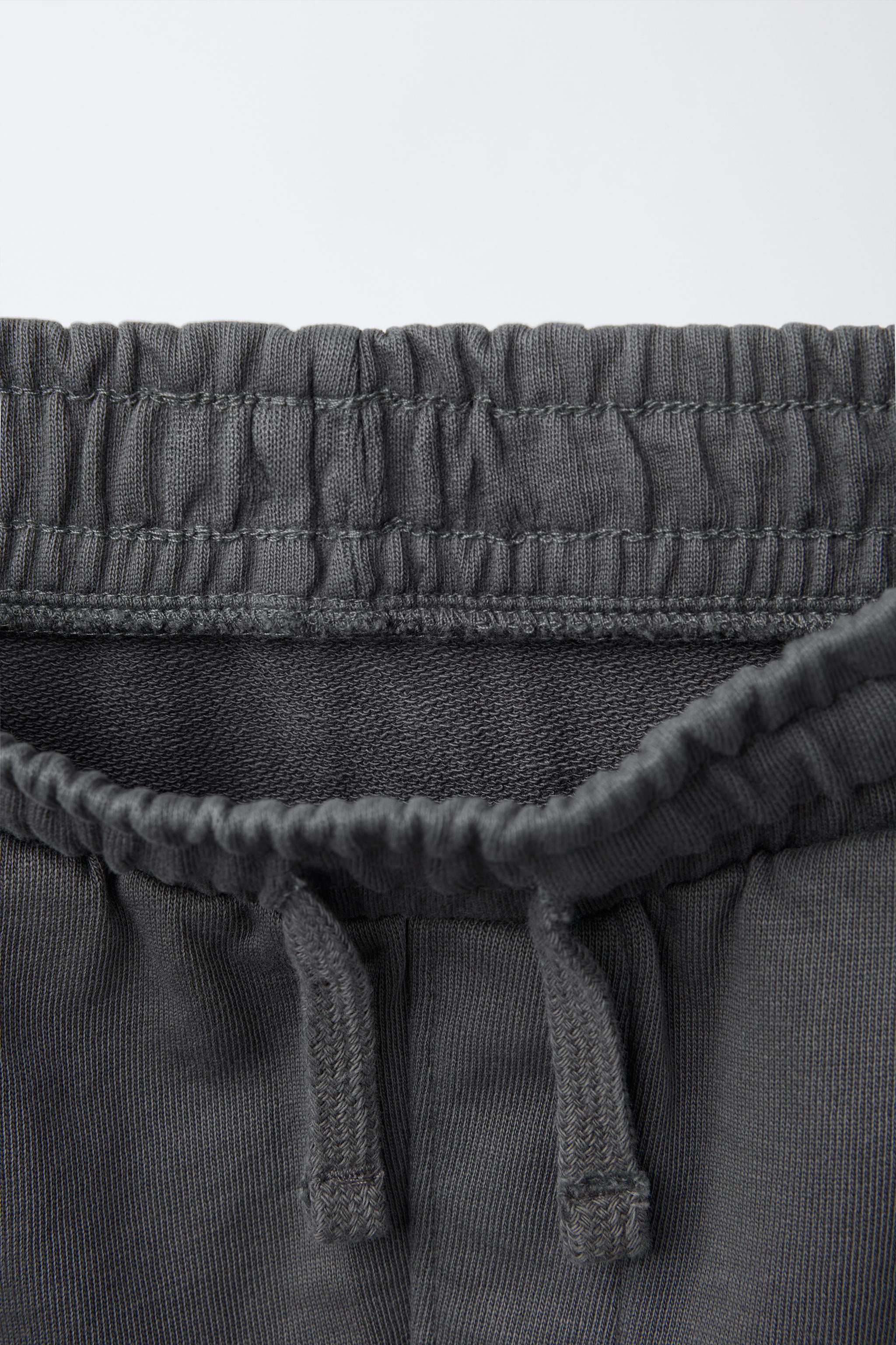 STRAIGHT FIT GARMENT DYE SHORTS