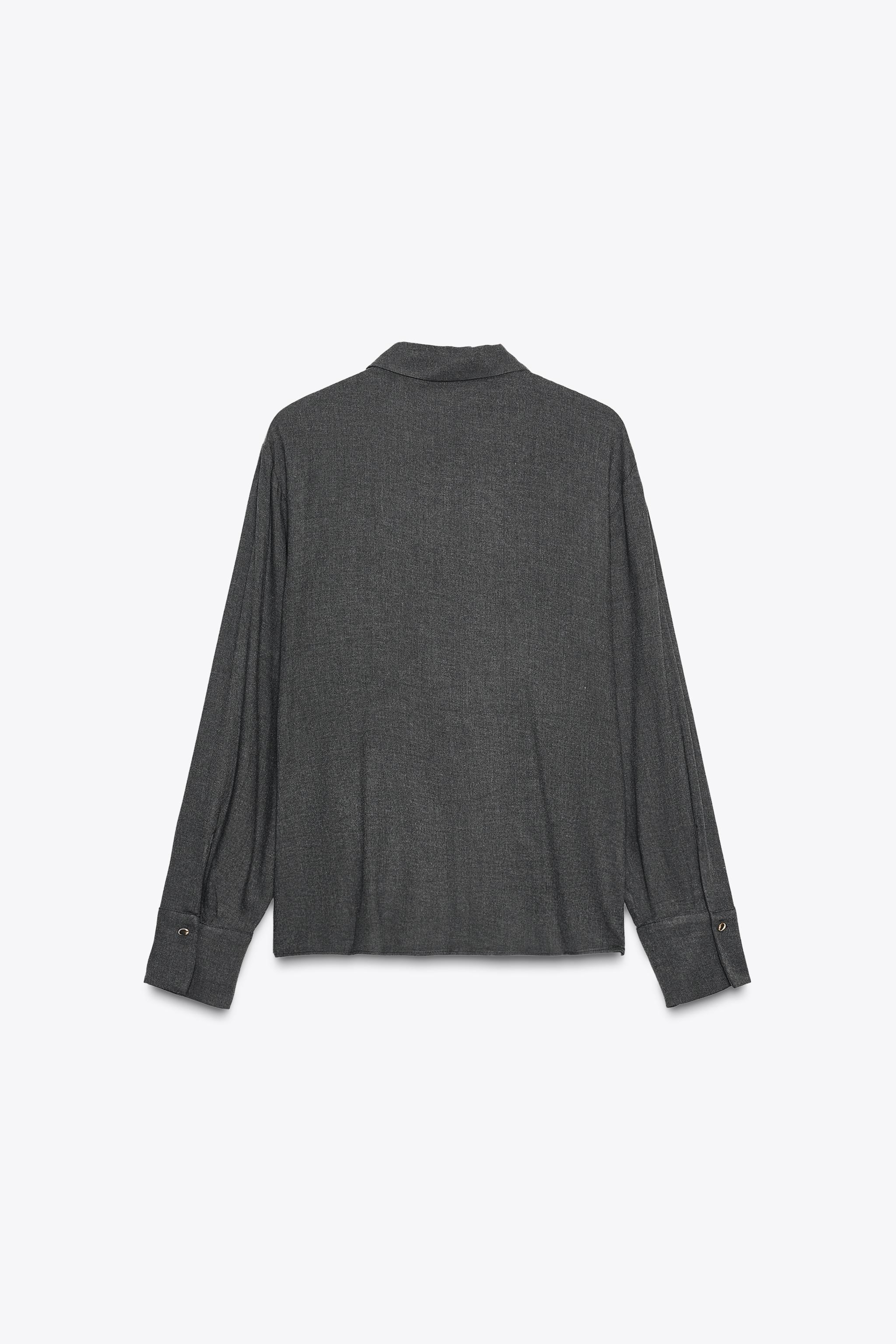 KNOTTED SHIRT WITH METAL BUTTONS