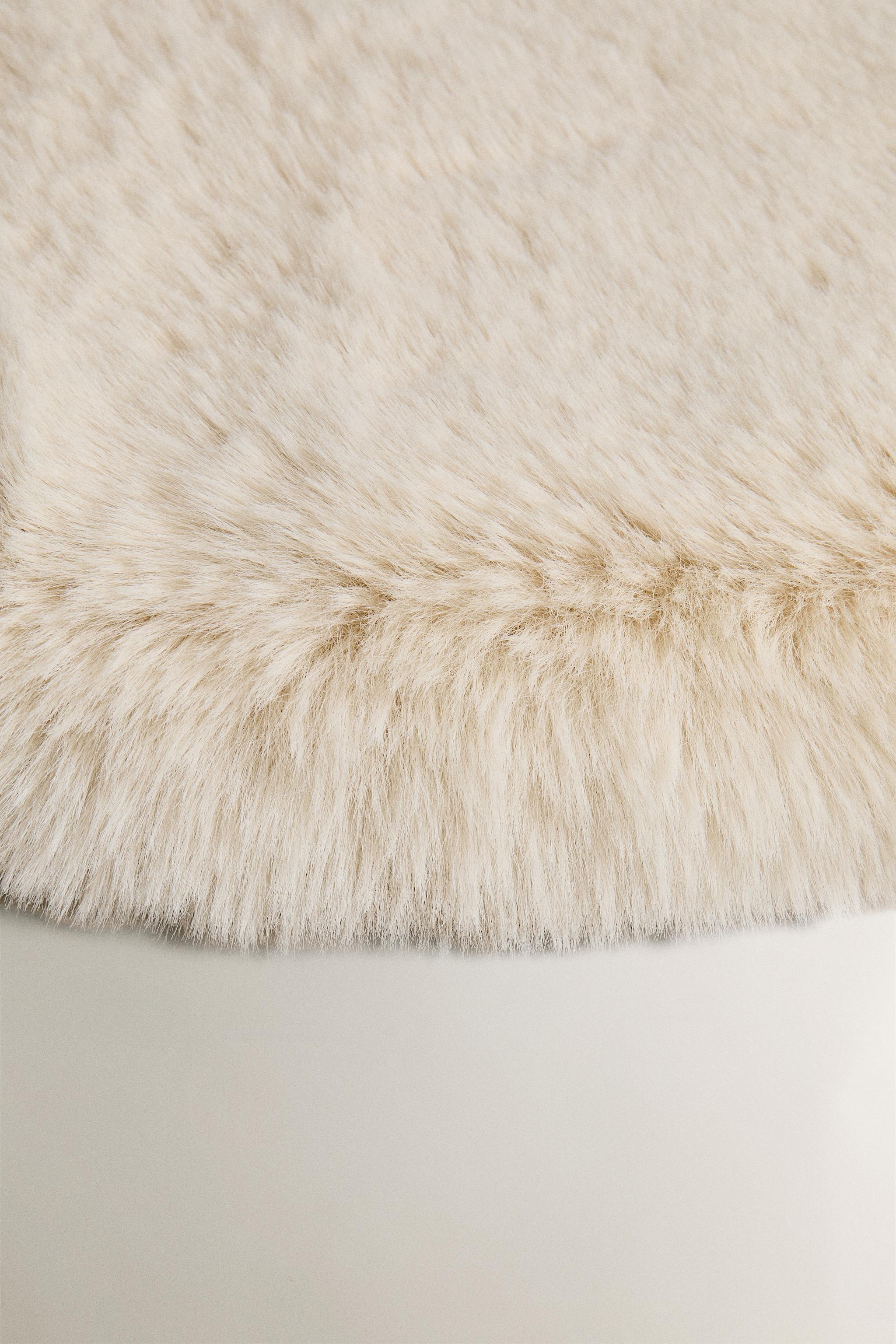 IRREGULAR FUZZY SMALL AREA RUG