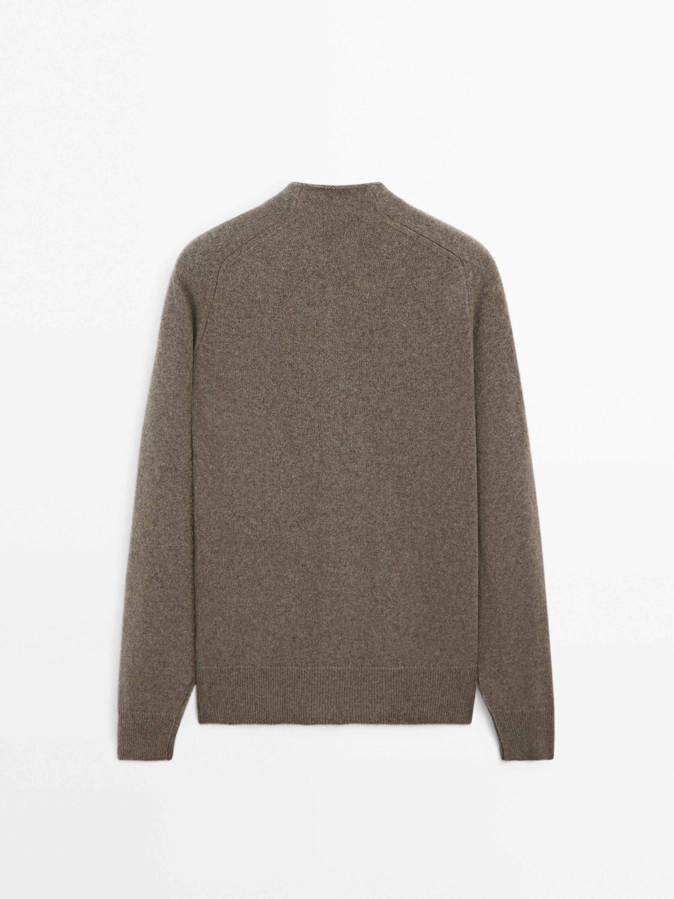 100% cashmere knit cardigan