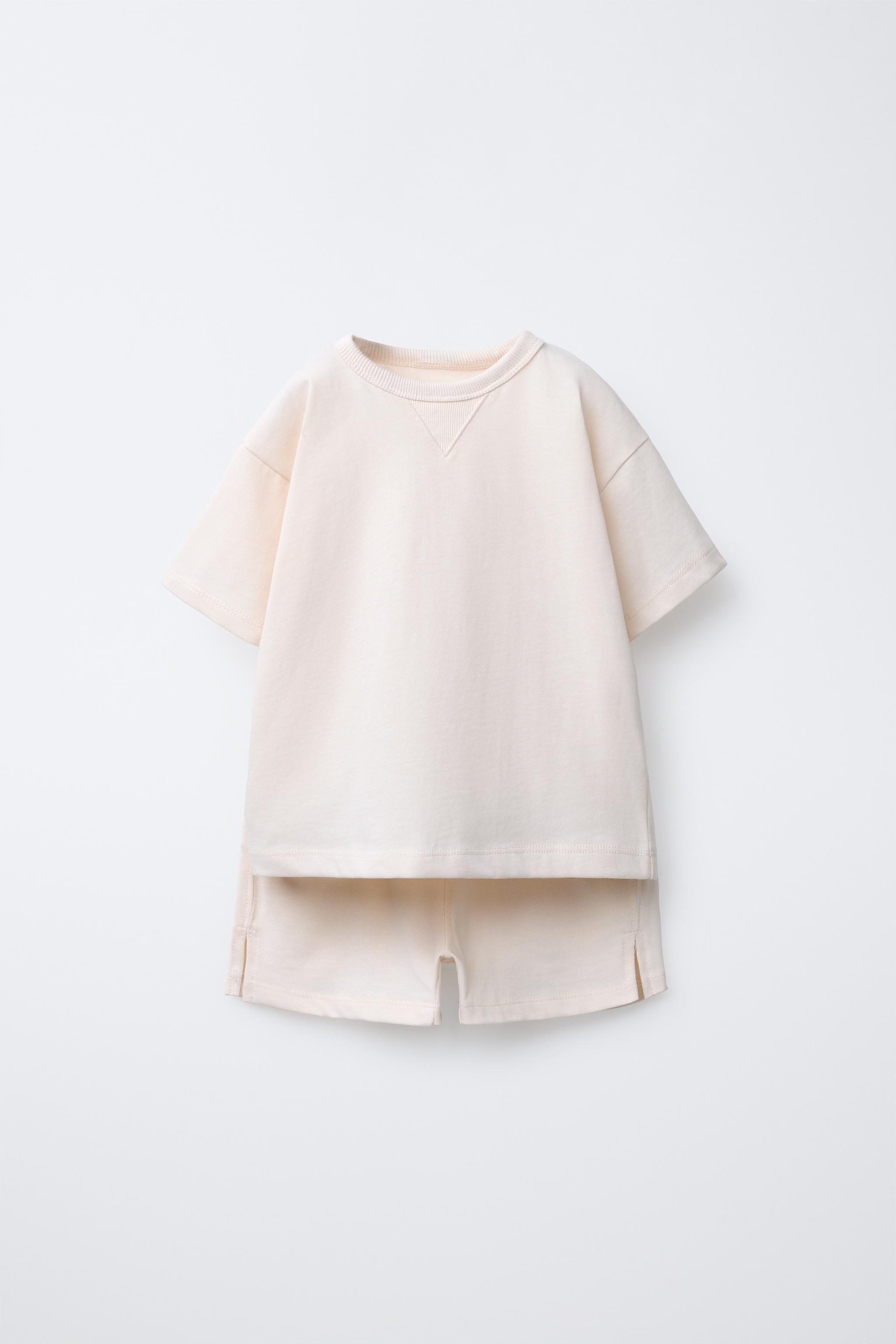 PLAIN T-SHIRT AND BERMUDA JOGGING SET